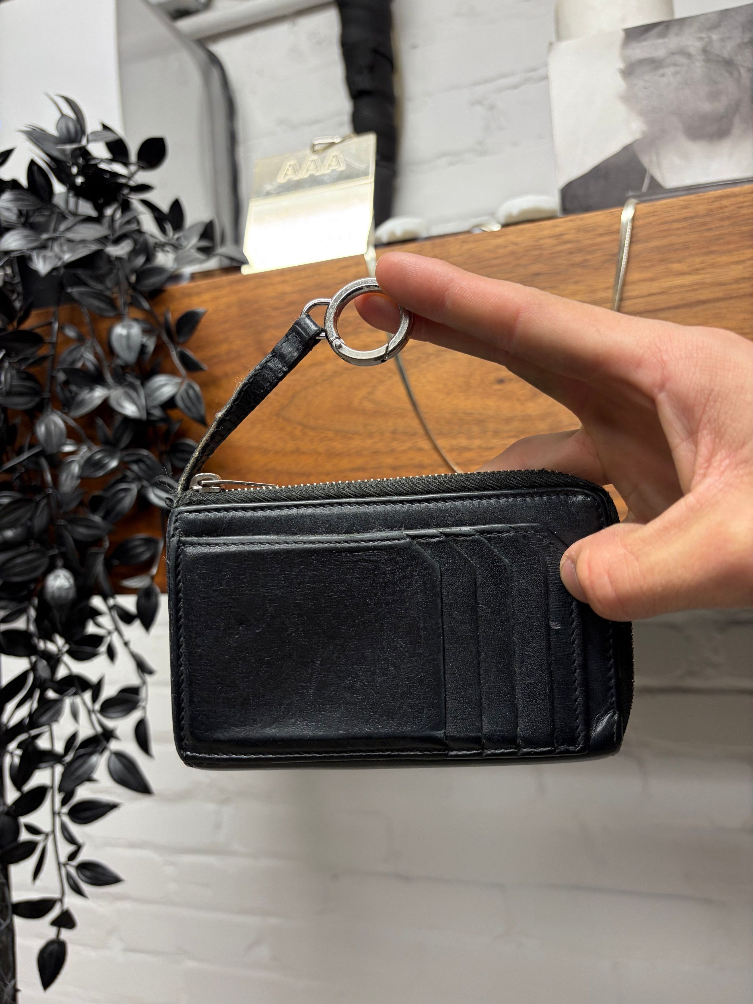 Saint Laurent Paris Saint Laurent Black Calfskin Leather ‘Keyhook’ Cardholder Size ONE SIZE - 1 Thumbnail