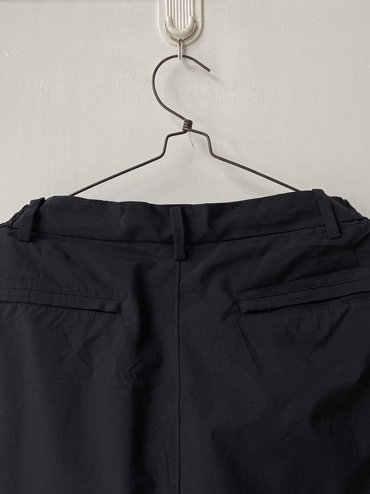 Theory × Uniqlo UNIQLO x THEORY Black Pants Size US 31 - 6 Thumbnail