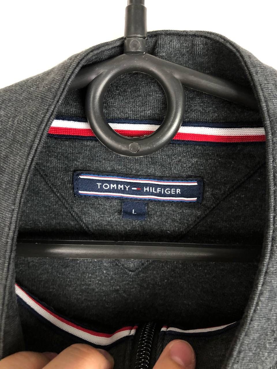 Tommy Hilfiger Tommy Hilfiger Mercedes Benz Petronas luxury sweatshirt L Size US L / EU 52-54 / 3 - 3 Thumbnail