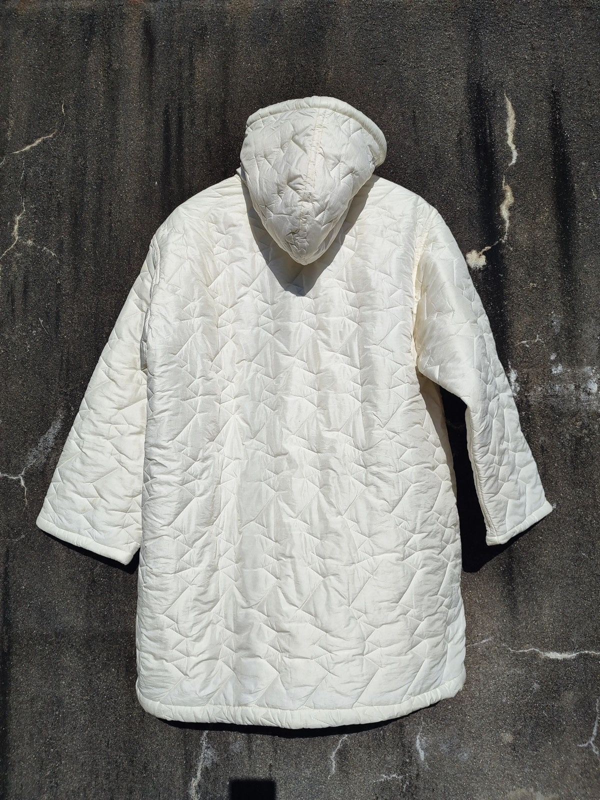 Designer × Japanese Brand Vividakiko Quilted Hooded Coat – Ivory (M) Size US M / EU 48-50 / 2 - 5 Thumbnail