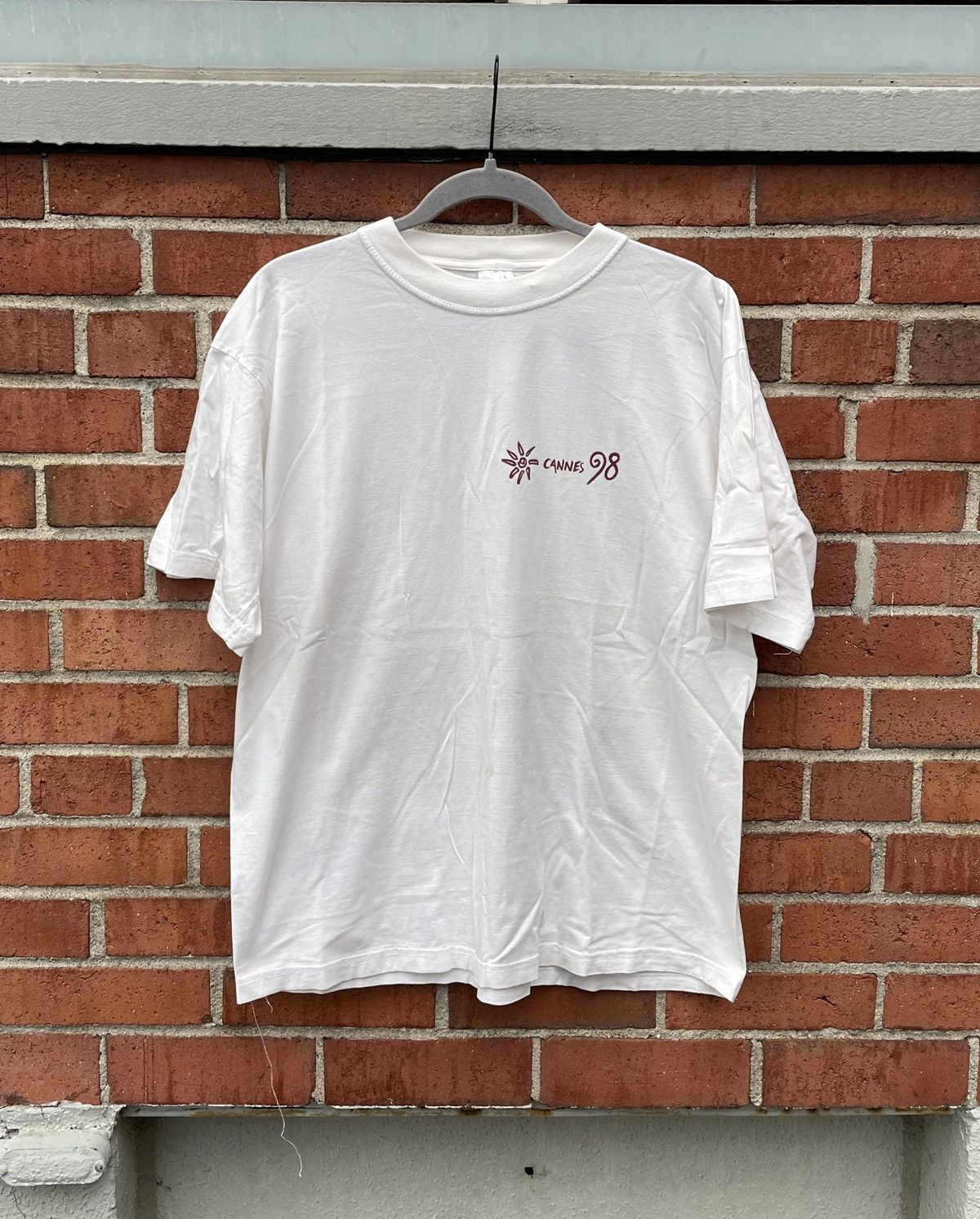 Vintage Vintage 1998 51st Cannes Film Festival Graphic T Shirt Size US L / EU 52-54 / 3 - 1 Thumbnail