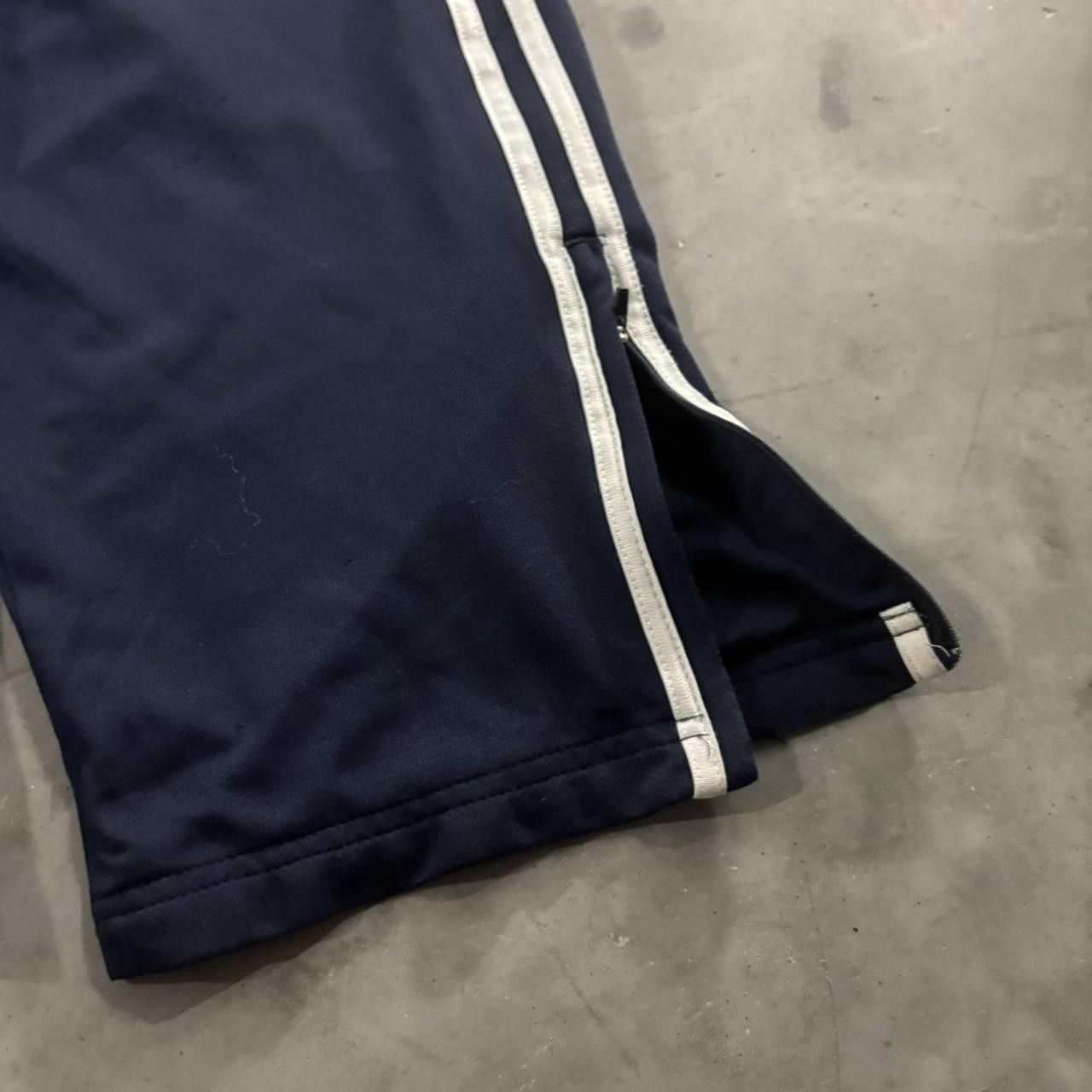Vintage Crazy Vintage Y2K/2000s Baggy Navy Blue Striped Streetwear Skater Track Pants! Size L Size US 32 / EU 48 - 5 Thumbnail