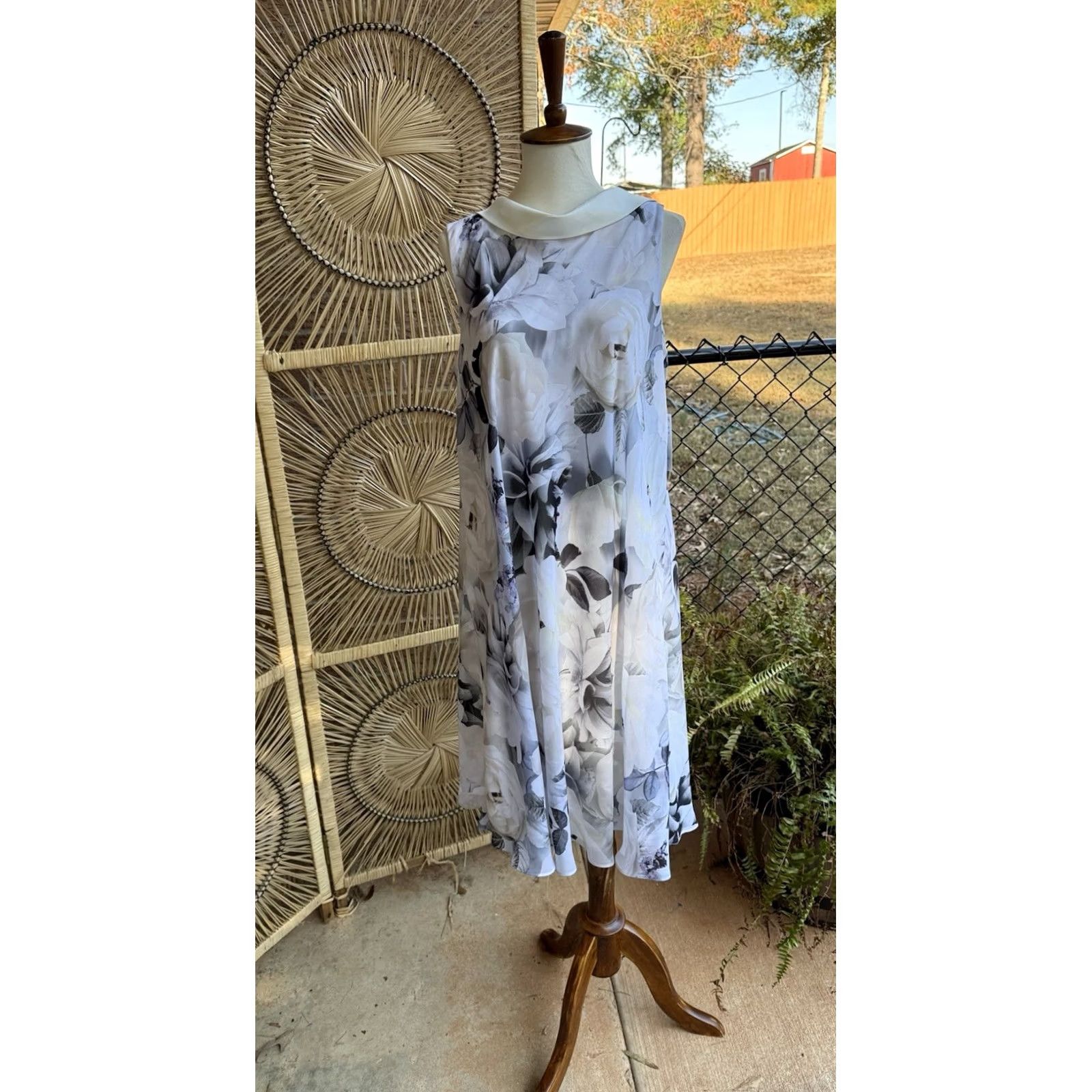 Vintage Ignite Evenings Floral White Tea Length Cocktail Dress 10 NWT Ivory Lace Sequin Midi A-Line Womens Size L / US 10 / IT 46 - 3 Thumbnail