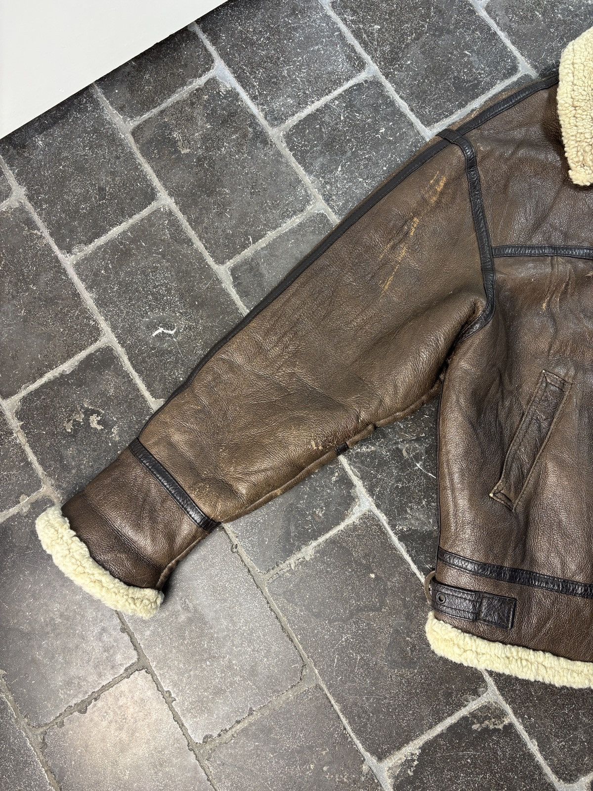 Leather Y2K Shearling Jacket Vintage Bomber Jacket Sheepskin Leather Size US M / EU 48-50 / 2 - 12 Thumbnail