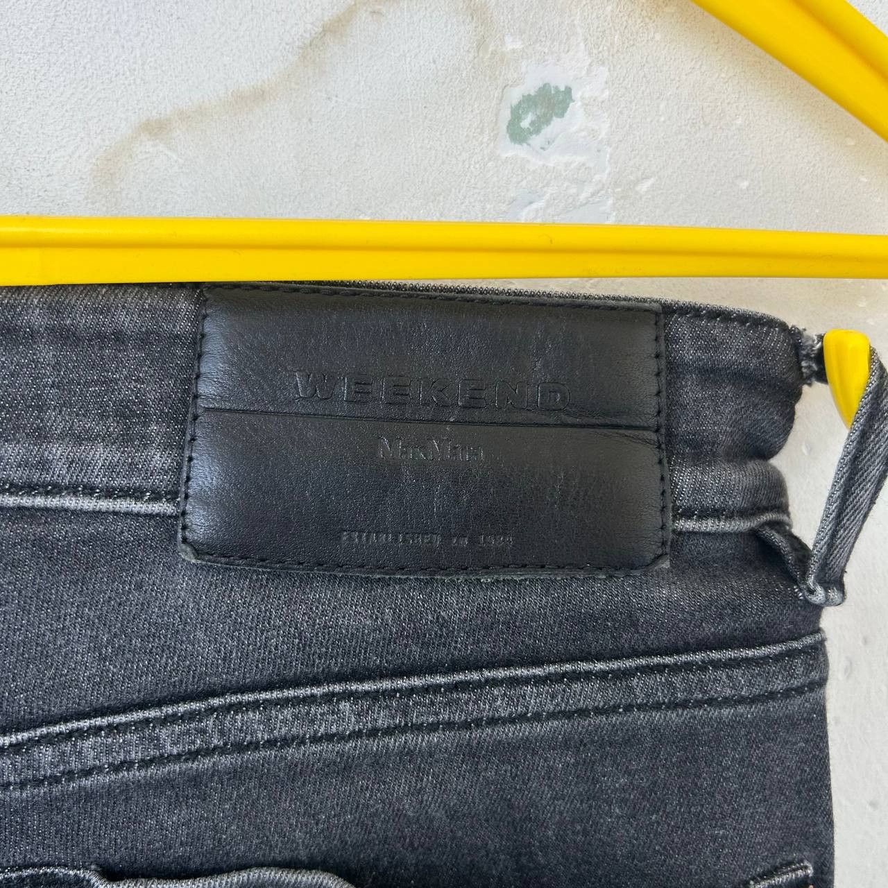 Max Mara Max Mara jeans #1386 Size 27" / US 4 / IT 40 - 4 Thumbnail