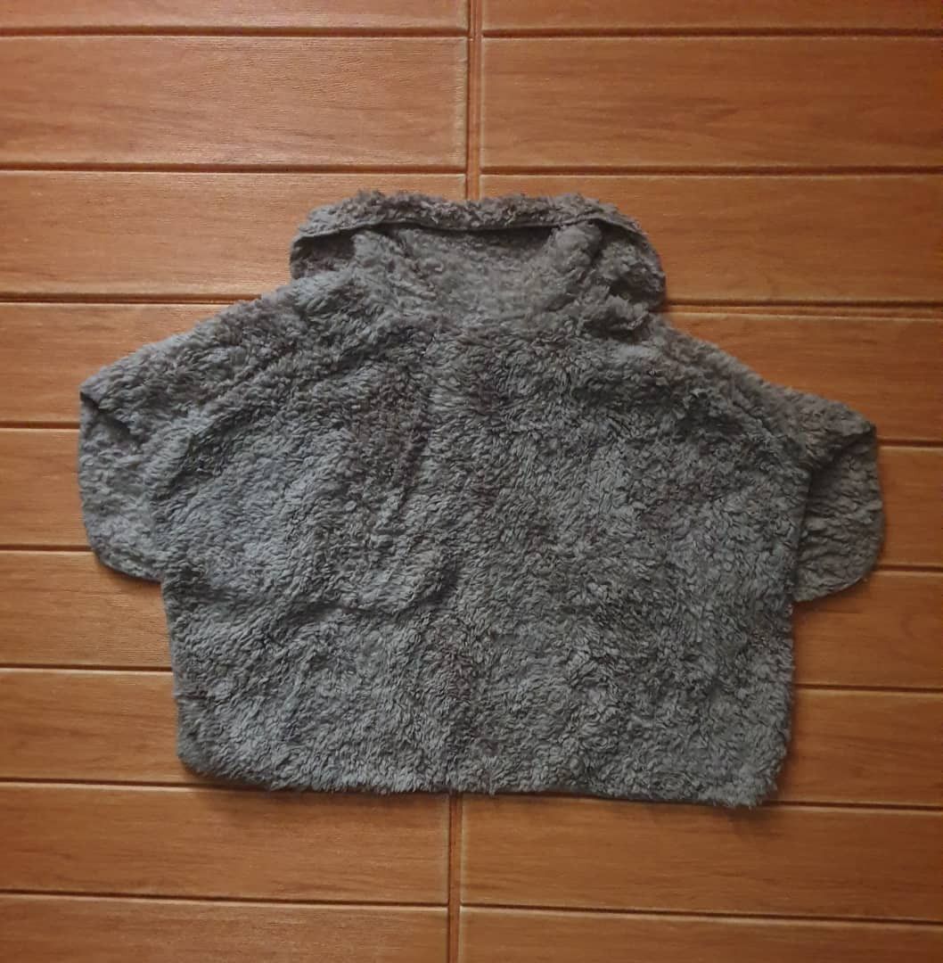 Japanese Brand Harajuku winter season fur Shoulder warmer Size US M / EU 48-50 / 2 - 7 Thumbnail