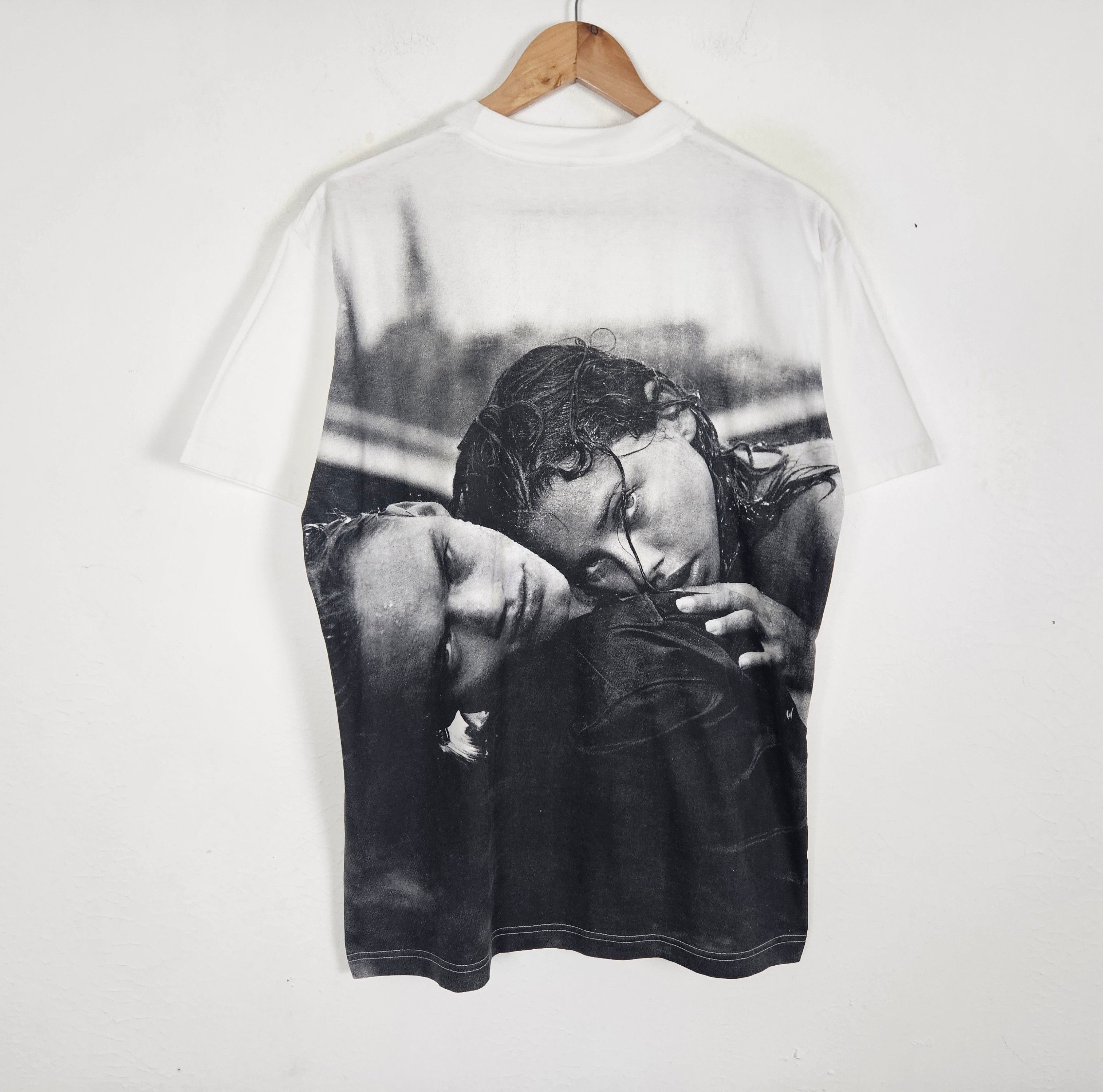 Armani Vintage Armani Jeans Spring Summer Bruce Weber photo tee Size US L / EU 52-54 / 3 - 4 Thumbnail
