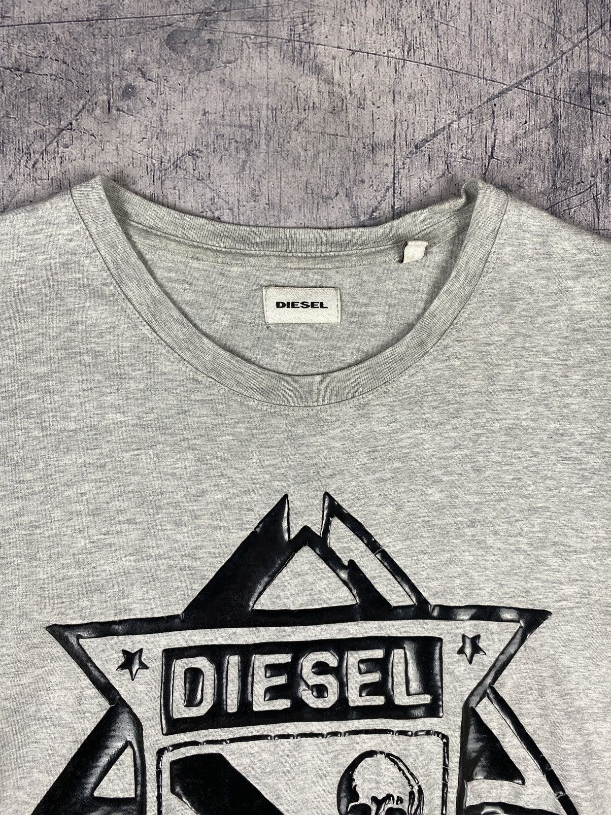 Diesel × Vintage Vintage Diesel Y2K Big Logo Tee T Shirt Size L Size US L / EU 52-54 / 3 - 7 Thumbnail