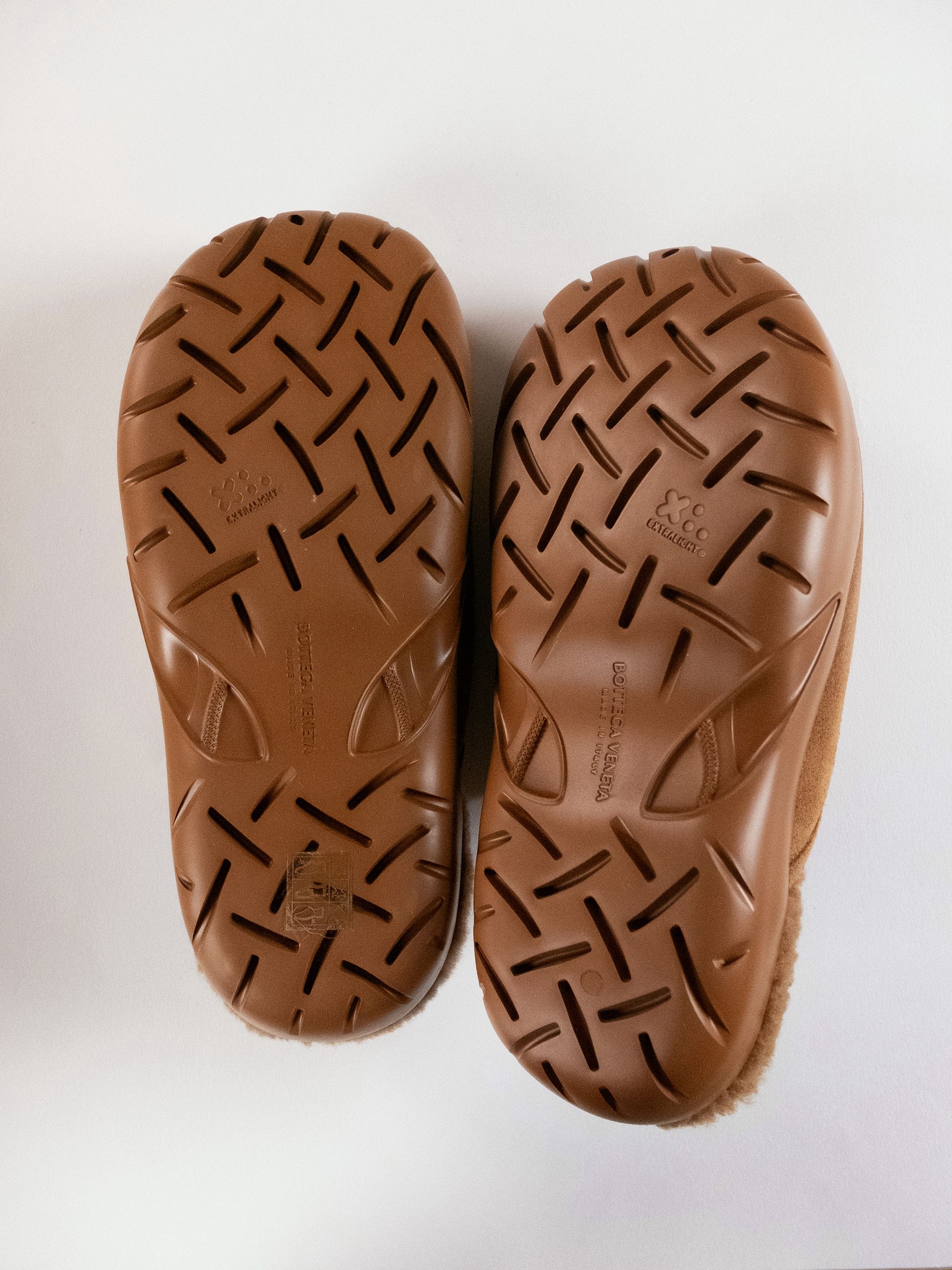 Bottega Veneta BOTTEGA VENETA caramel brown Shearling lined suede mules 39 Size US 9 / IT 39 - 6 Thumbnail