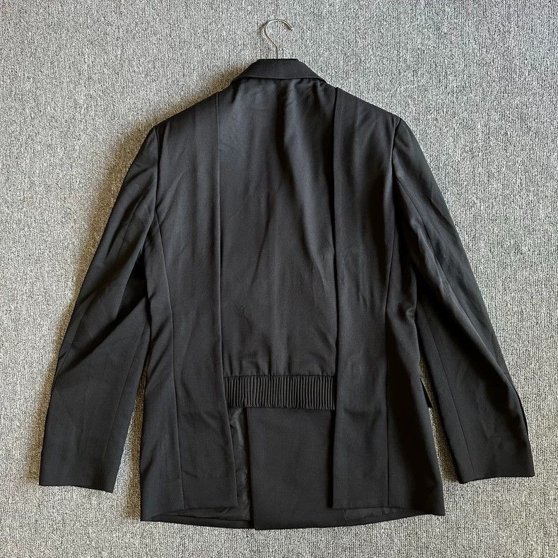 Dior Dior A design suit with double-breasted gun lapel. Size US M / EU 48-50 / 2 - 4 Thumbnail
