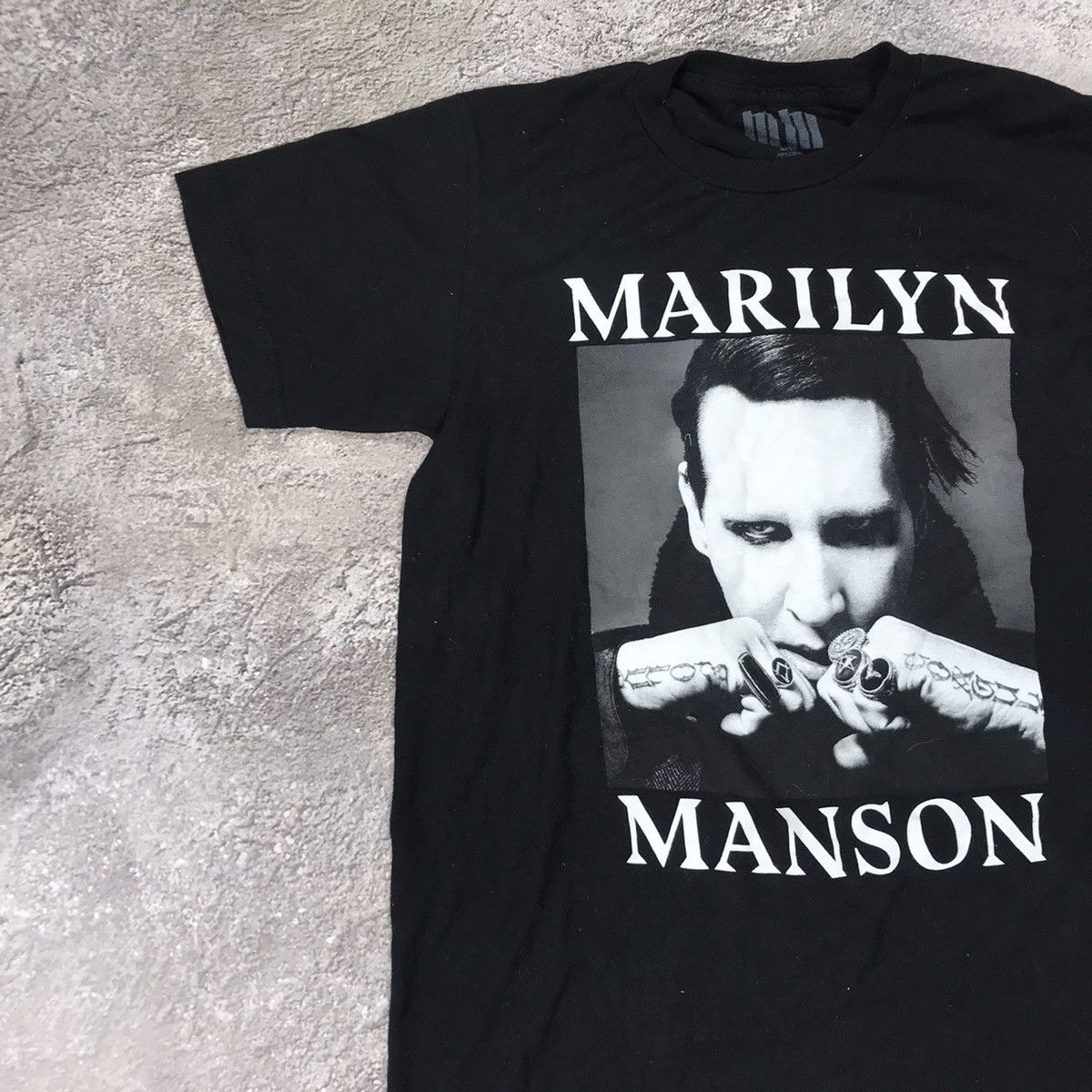Vintage Vintage Y2K Marilyn Manson Band Tee Graphic Punk Dark Boxy S Size US S / EU 44-46 / 1 - 3 Thumbnail