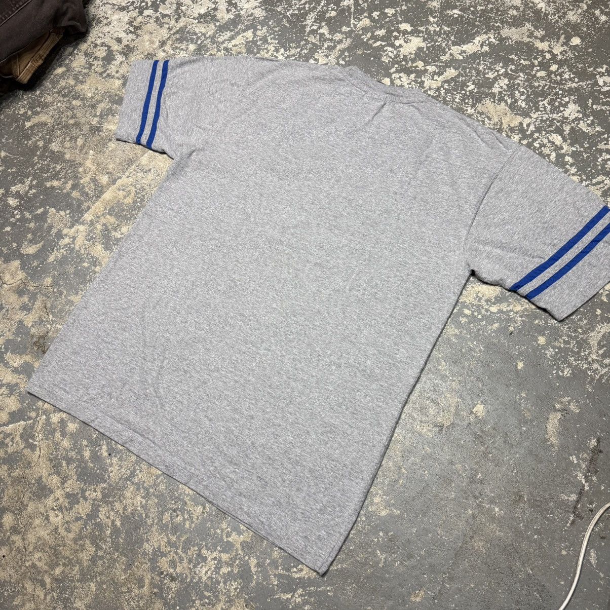 Other Vintage The Edge Buffalo Bills Embroidered NFL Grey Tshirt Size US L / EU 52-54 / 3 - 10 Thumbnail