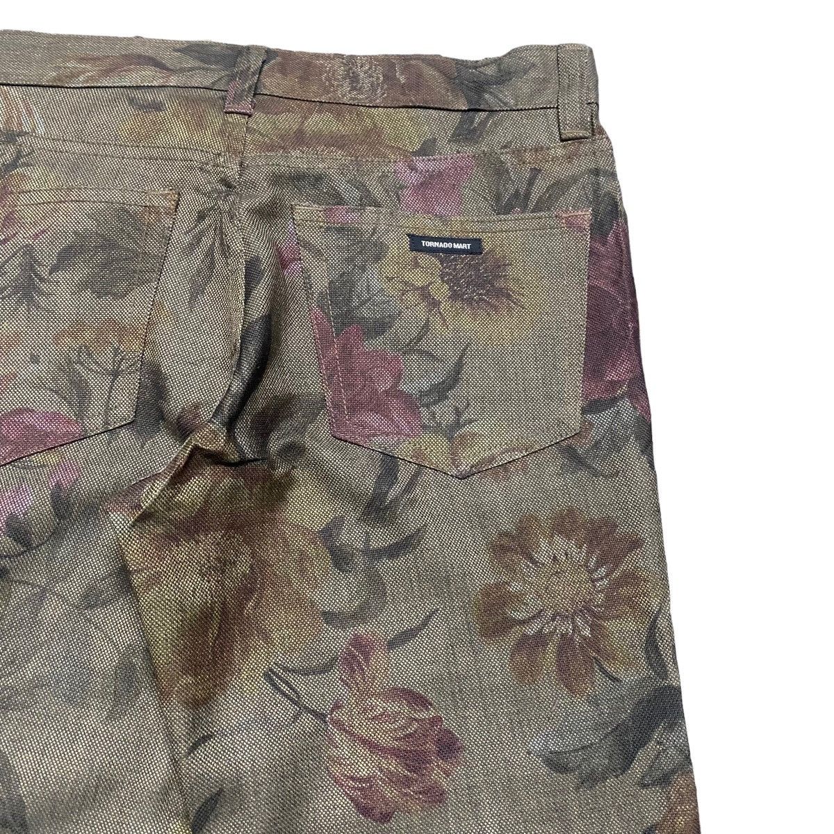 Tornado Mart Tornado Mart Floral Flare Jeans Size US 32 / EU 48 - 12 Thumbnail