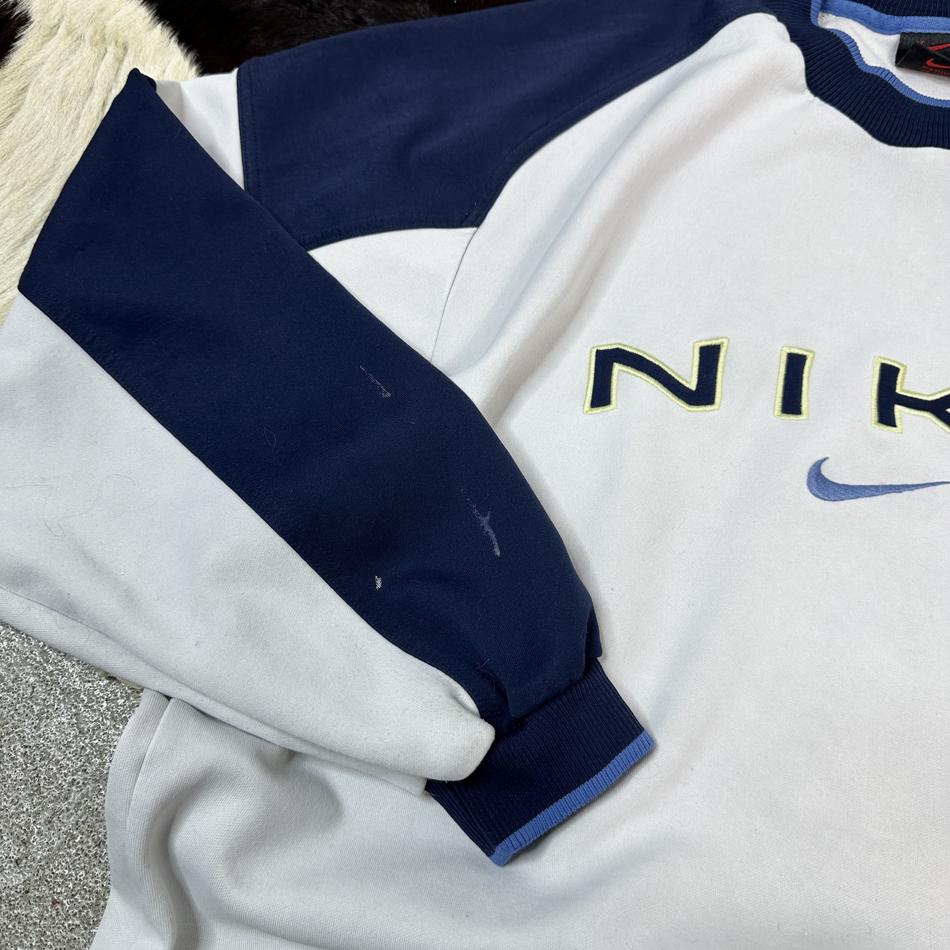 Nike × Vintage Vintage Nike 90s Sweatshirt Size US M / EU 48-50 / 2 - 3 Thumbnail
