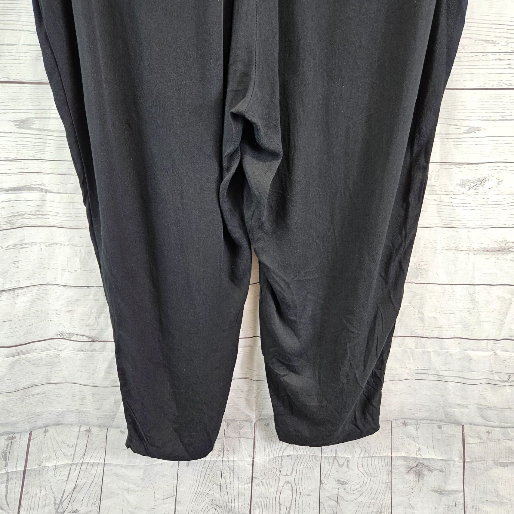 Old Navy Old Navy Womens Cropped Pants Sz 16 Black Pull On High Rise Rayon Pants Womens 16 Black Cropped Pull On Rayon Size 38" / US 16 / IT 52 - 5 Thumbnail