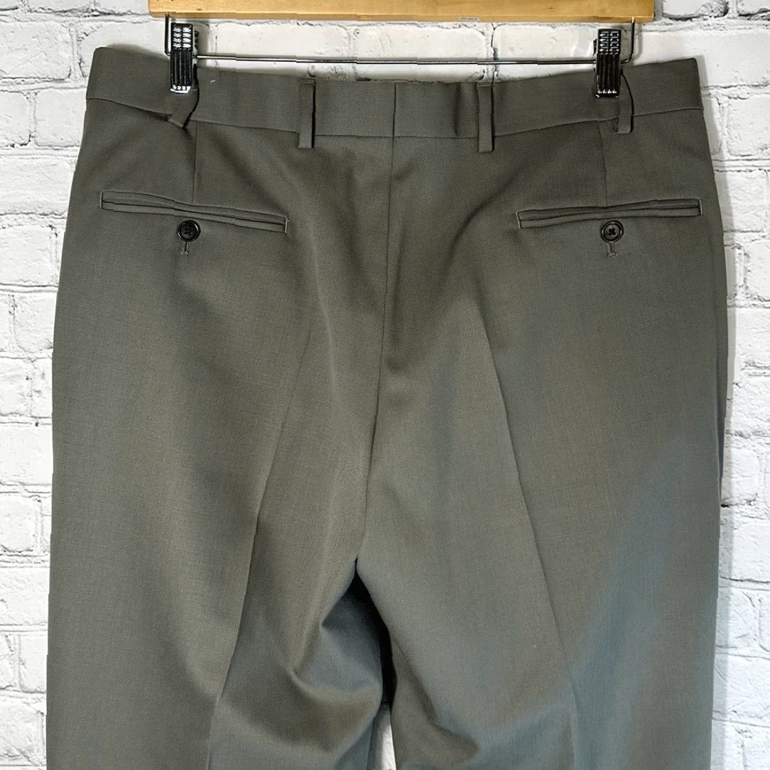 Brooks Brothers Brooks Brothers Mens Madison Fit 100% Wool Dress Pants Khaki W38 x L32 Chino Casual Dress Pants Mens Gray 36 Inches Inseam 30 Size US 36 / EU 52 - 3 Thumbnail