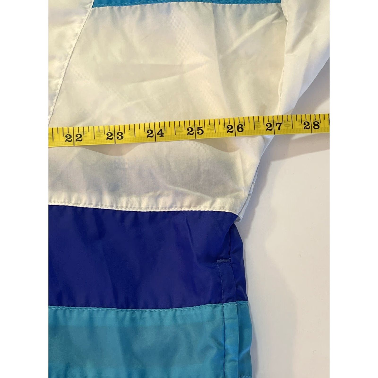Nike VINTAGE Nike Mens 90s Spell Out Swoosh Windbreaker Jacket XL Blue Size US XL / EU 56 / 4 - 7 Thumbnail