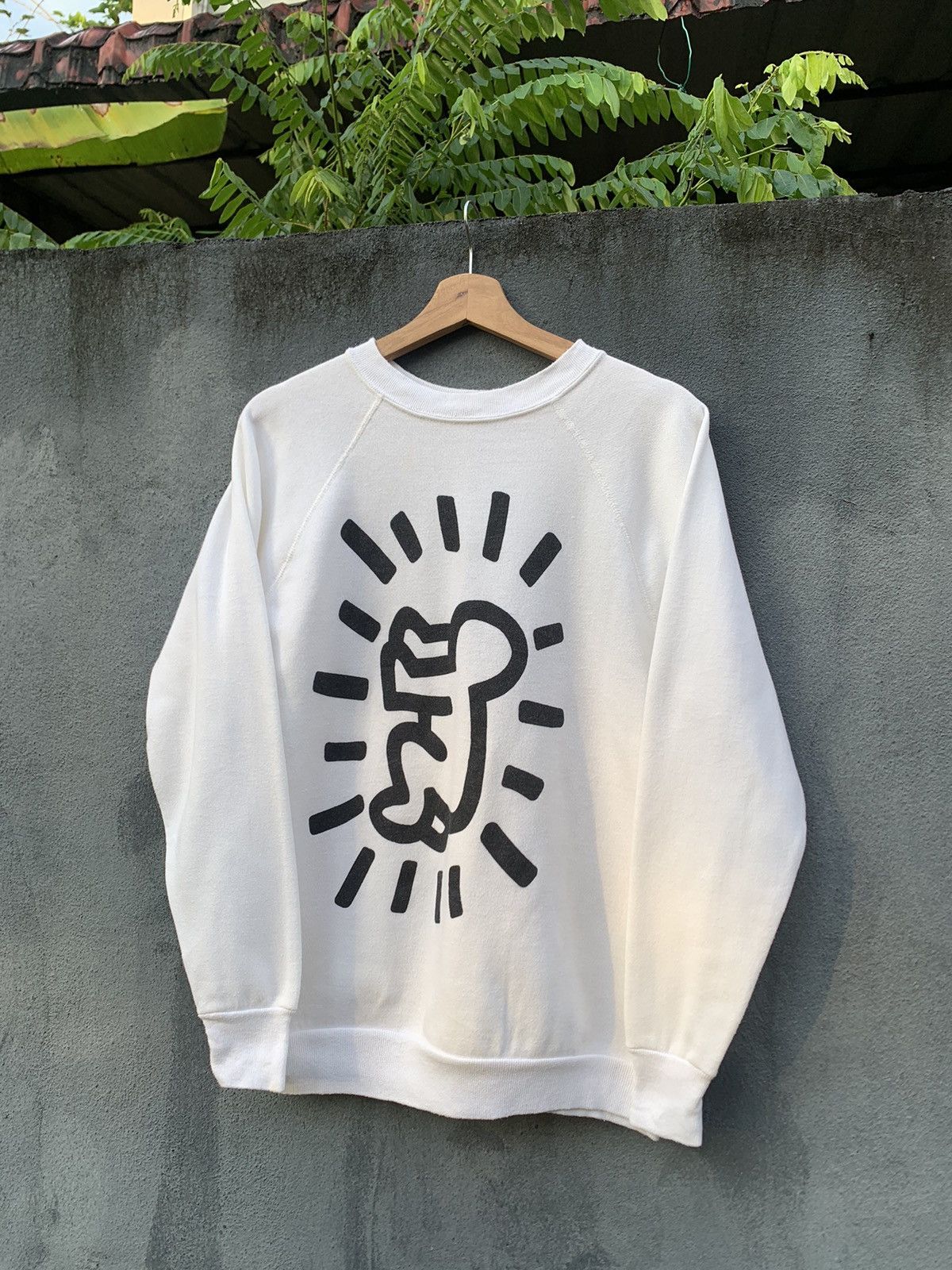 Keith Haring Vintage Keith Haring White Tee Crewneck Sweater Size US M / EU 48-50 / 2 - 1 Thumbnail