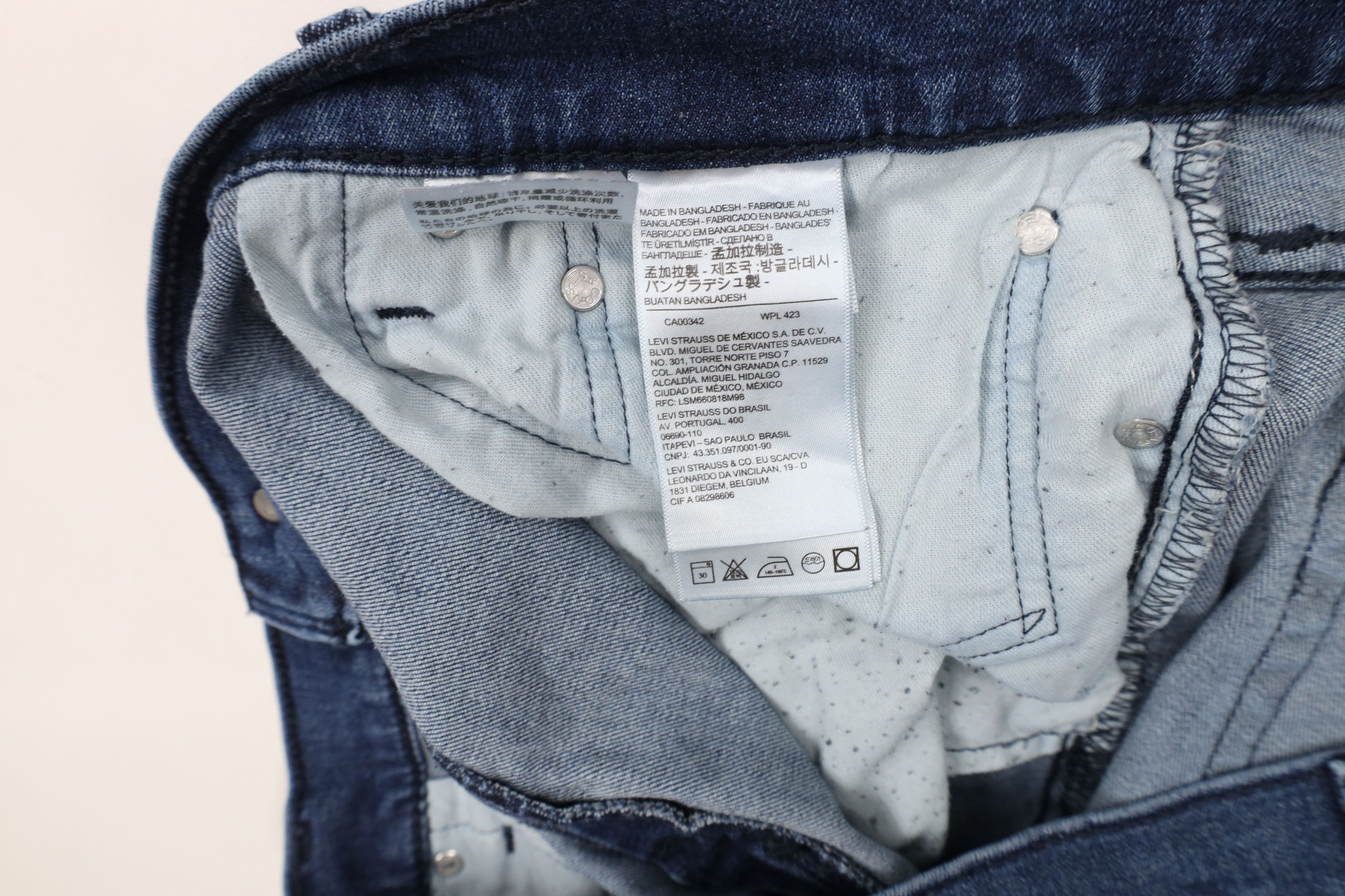 Levi's × Vintage Vintage Y2K Levis 541 Athletic Fit Stretch Denim Jeans Blue Size US 42 / EU 58 - 10 Thumbnail