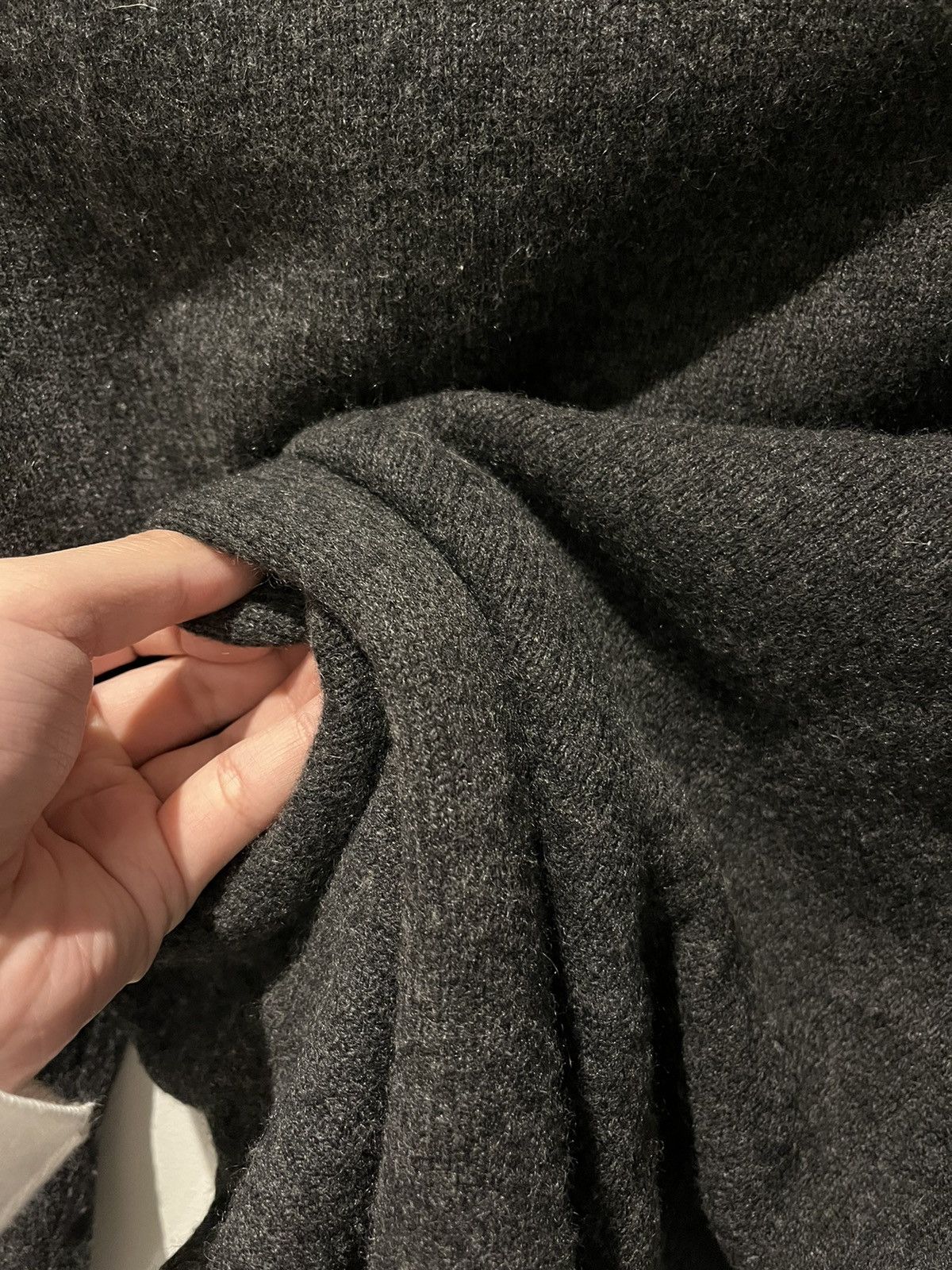 Cos 100% cashmere sweater boxy style unisex Size US M / EU 48-50 / 2 - 5 Thumbnail