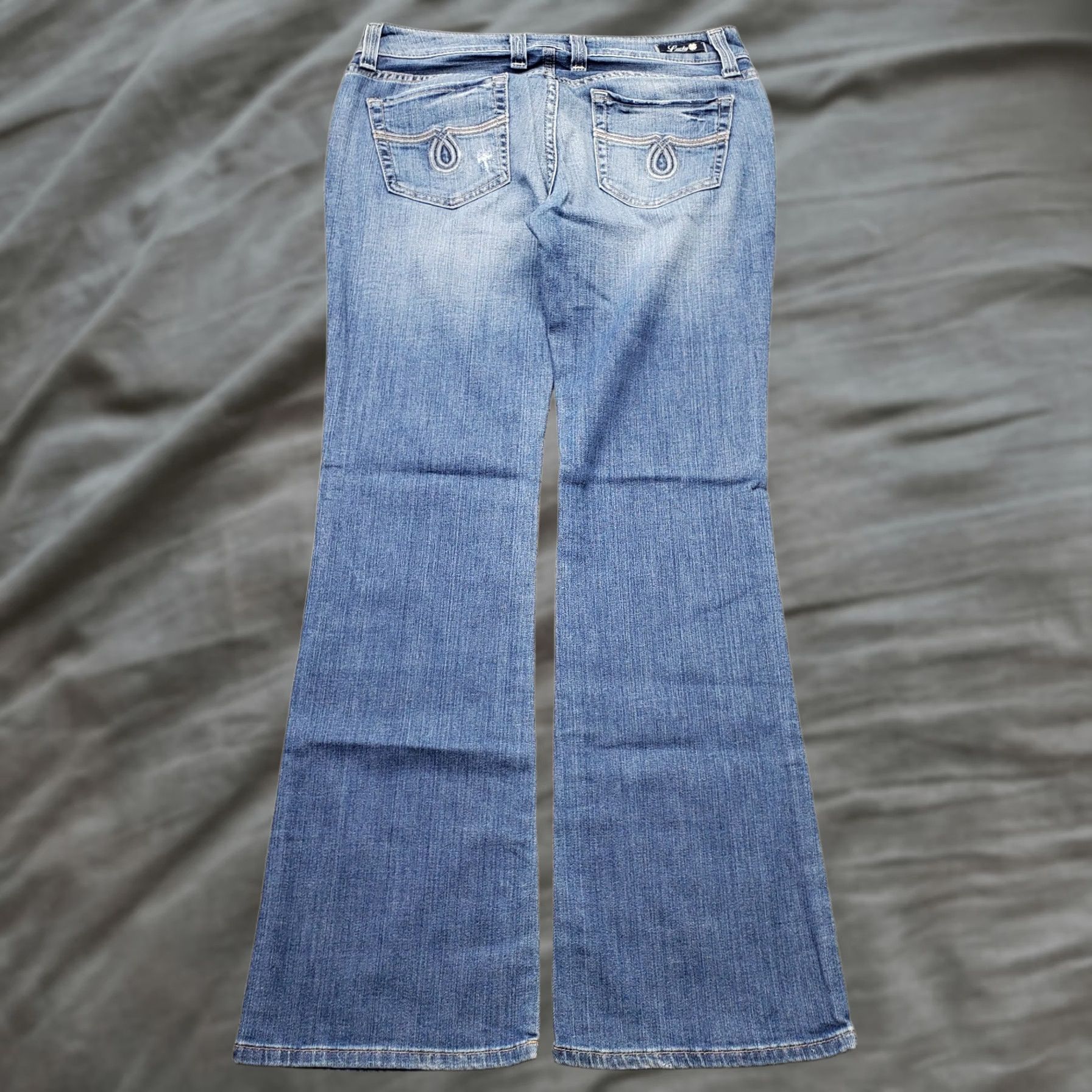 Lucky Brand Lucky Brand Jeans Womens Flared Leg Blue Denim Stretch 8/29 Short Inseam Faded Size 30" / US 8 / IT 44 - 1 Thumbnail