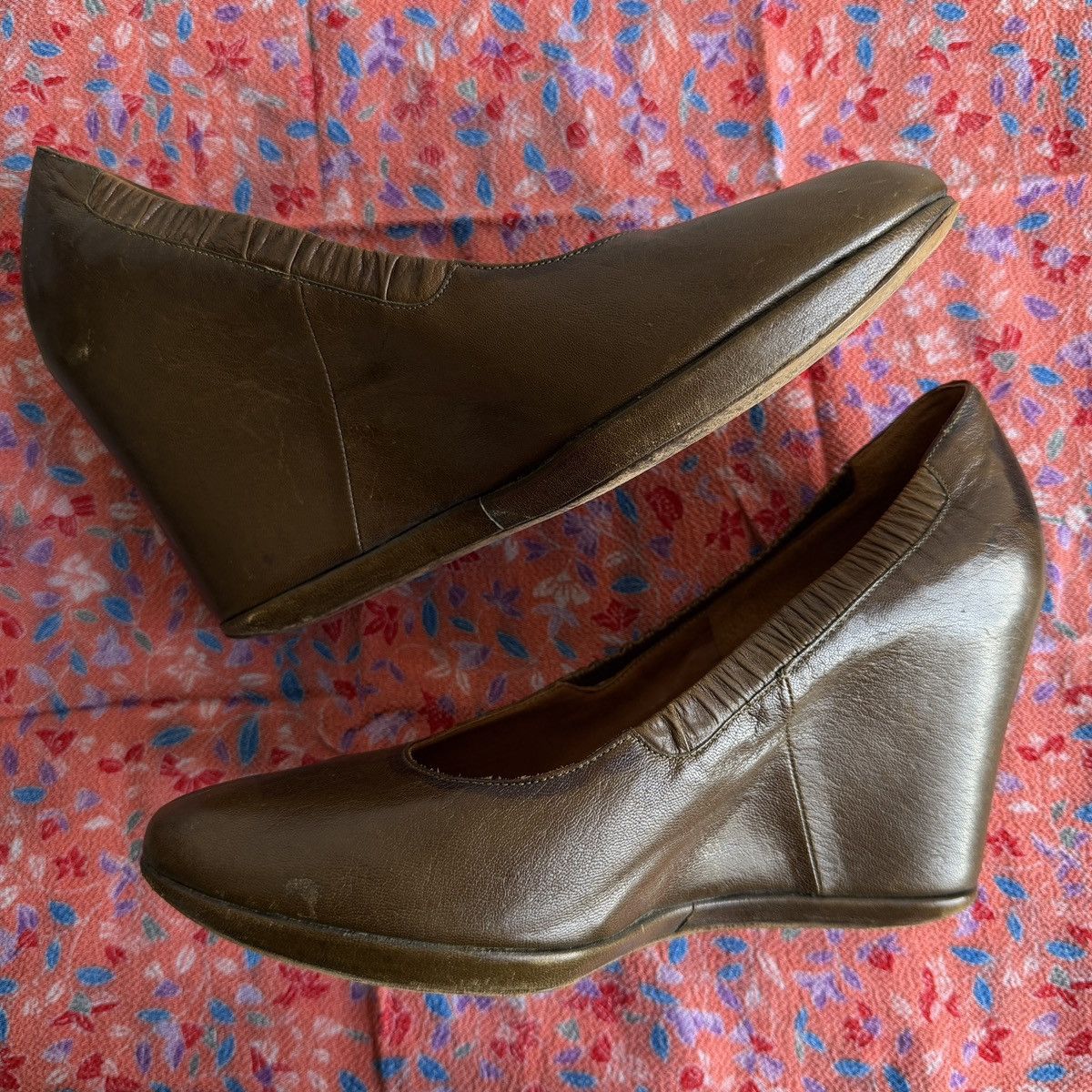 Dries Van Noten SS06 Dries Van Noten Leather Wedges Size US 7.5 / IT 37.5 - 6 Thumbnail
