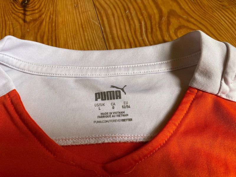 Puma Blackpool FC shirt Size US L / EU 52-54 / 3 - 8 Thumbnail
