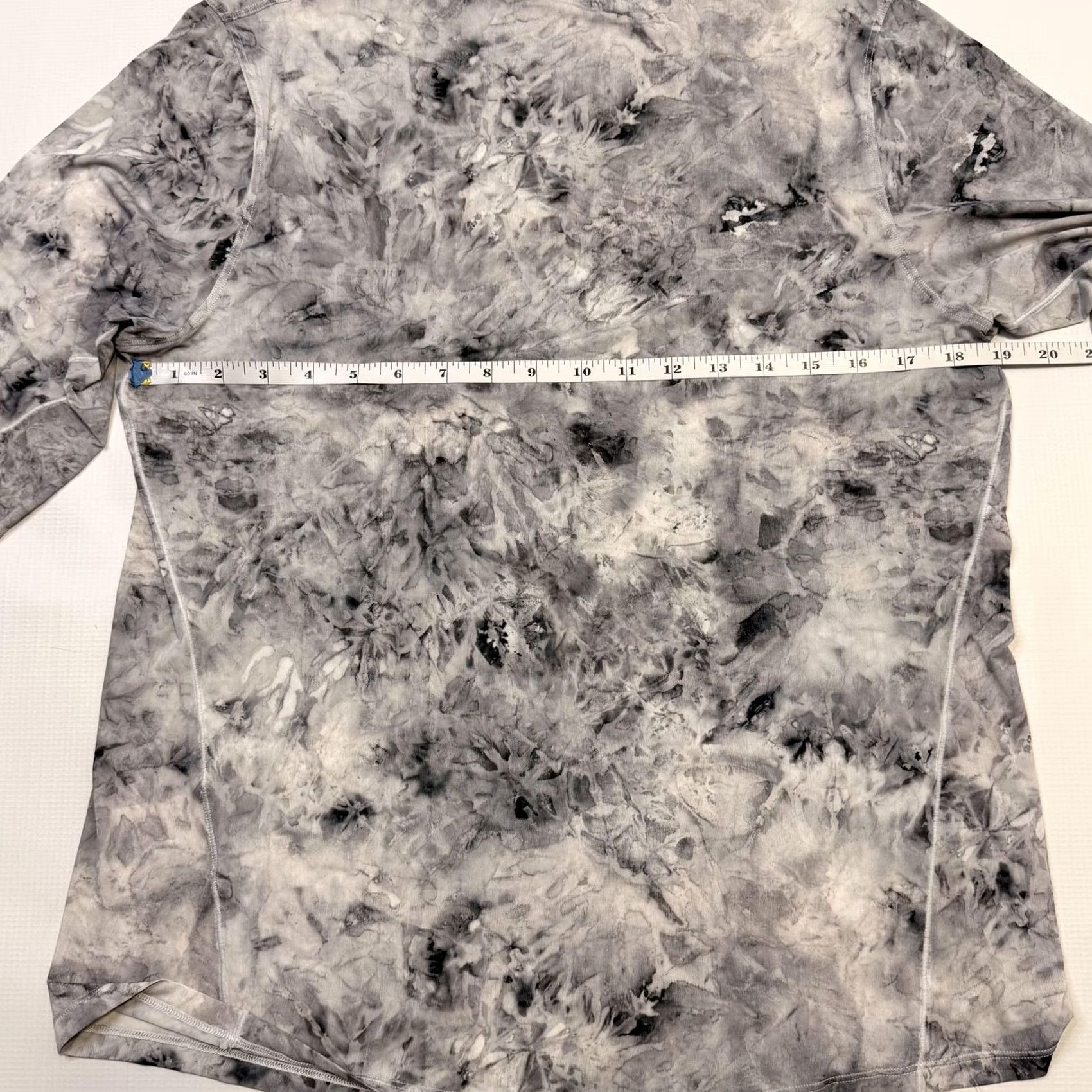 Lululemon Lululemon Shirt Womens Medium Gray Batik Turtleneck Long Sleeve Athletic Top Size M / US 6-8 / IT 42-44 - 6 Thumbnail