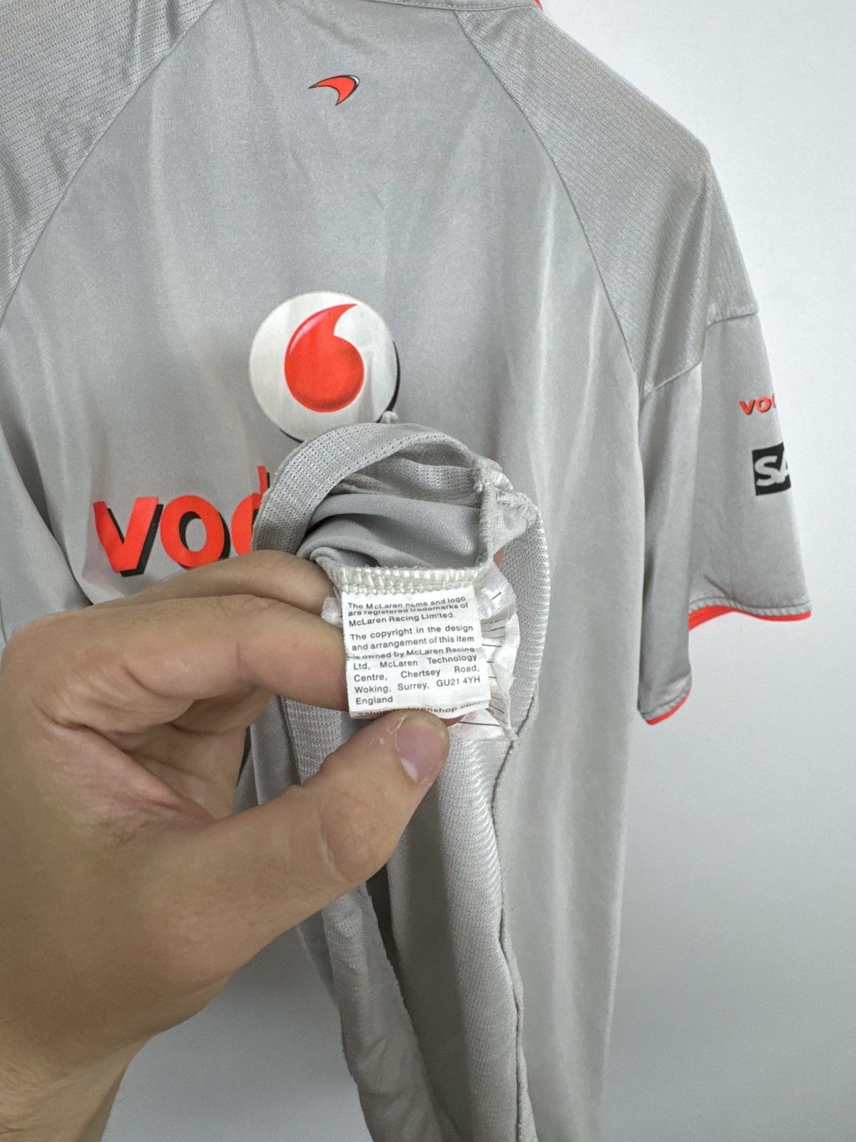 Mercedes-Benz Mercedes McLaren Vodafon racing vintage t-shirts Size US XL / EU 56 / 4 - 12 Thumbnail