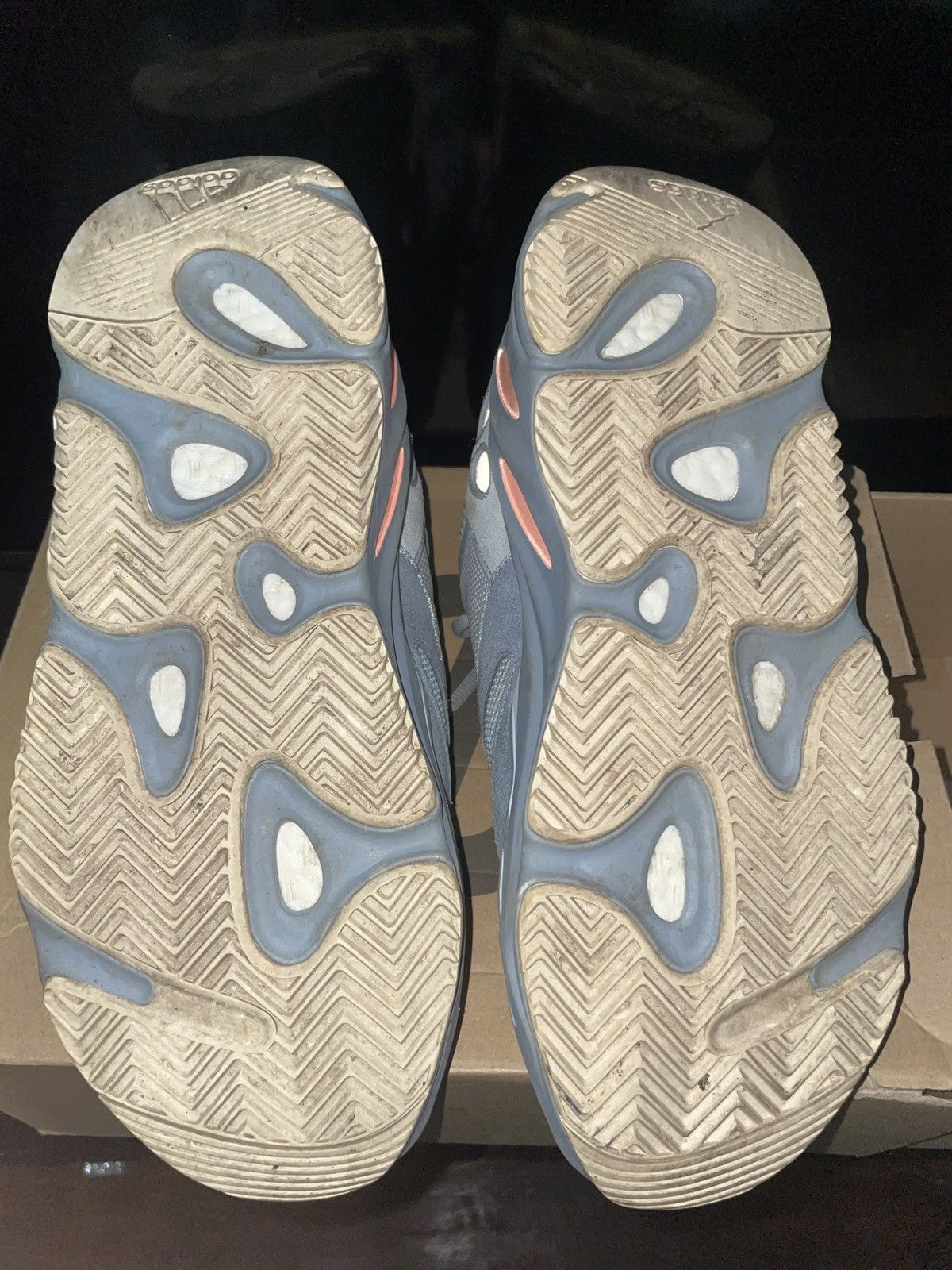 Yeezy Yeezy 700 Inertia Size US 10.5 / EU 43-44 - 5 Thumbnail