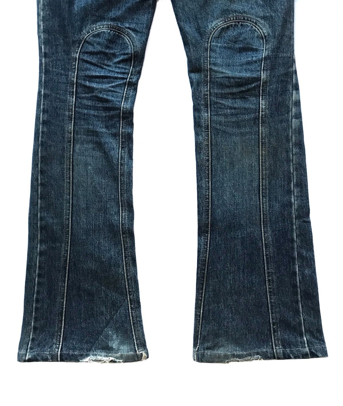 14th Addiction SHARE SPIRIT FLARE DISTRESSED JEANS Size 30" / US 8 / IT 44 - 6 Thumbnail