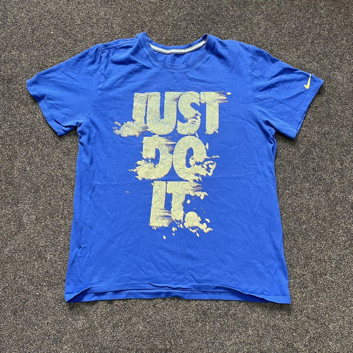 Vintage Vintage Y2K Nike Swoosh Sun Faded Graphic Tee Streetwear M Size US M / EU 48-50 / 2 - 1 Thumbnail