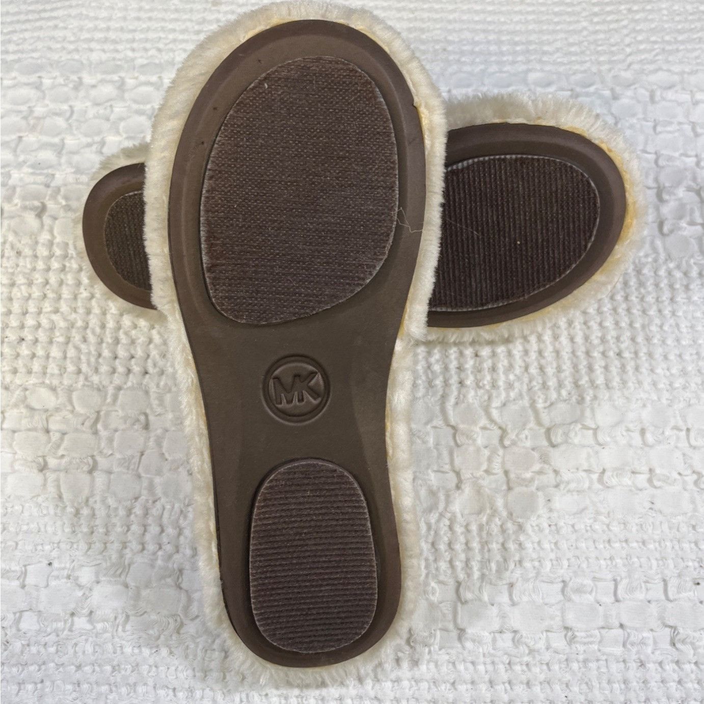 Michael Kors Michael Kors Women's Cream Furry Shoes/Slippers Sz 7M SKU 50 Size US 7 / IT 37 - 7 Thumbnail
