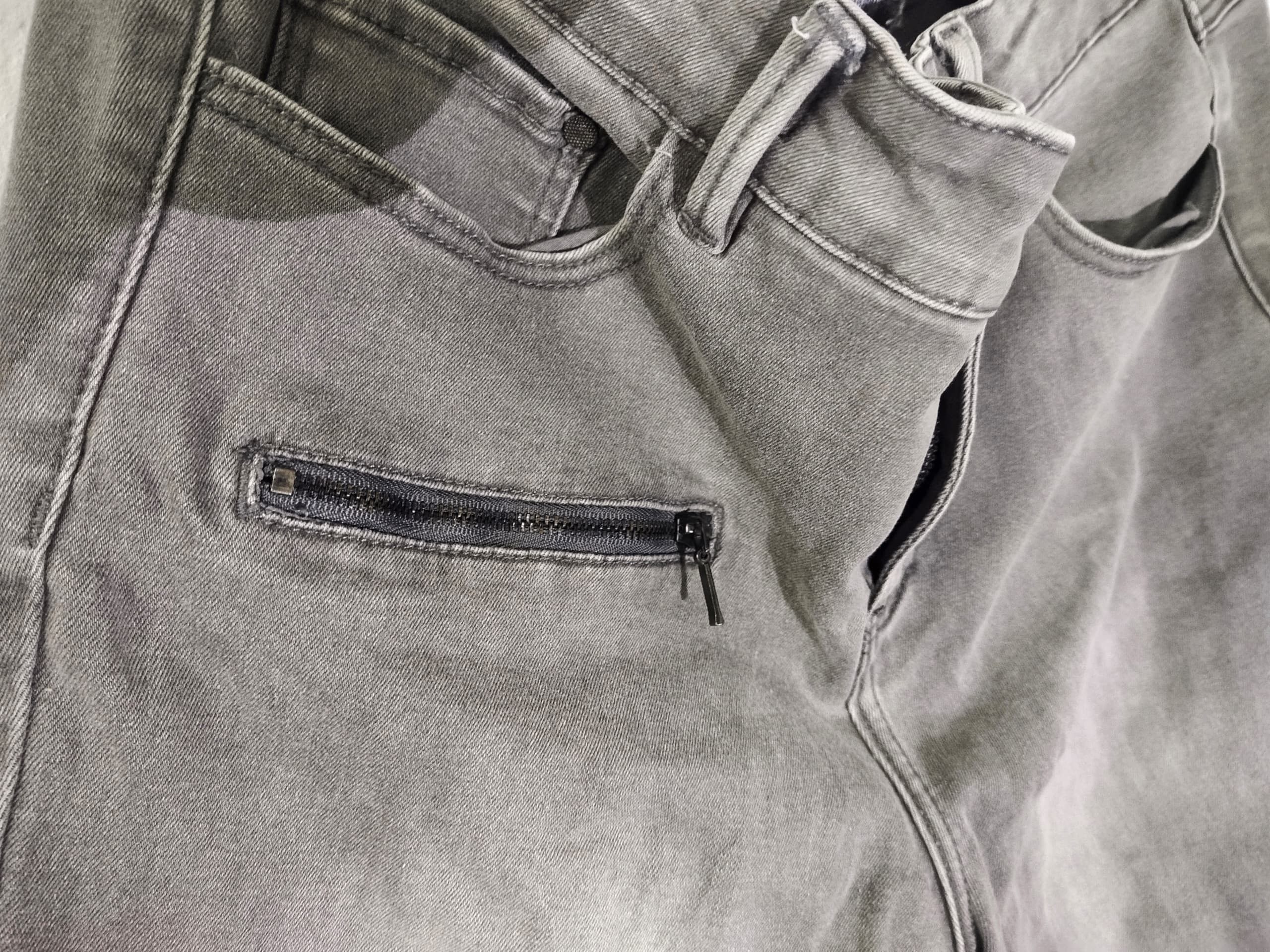Jean SKINNY PREMIUM Size US 34 / EU 50 - 3 Thumbnail