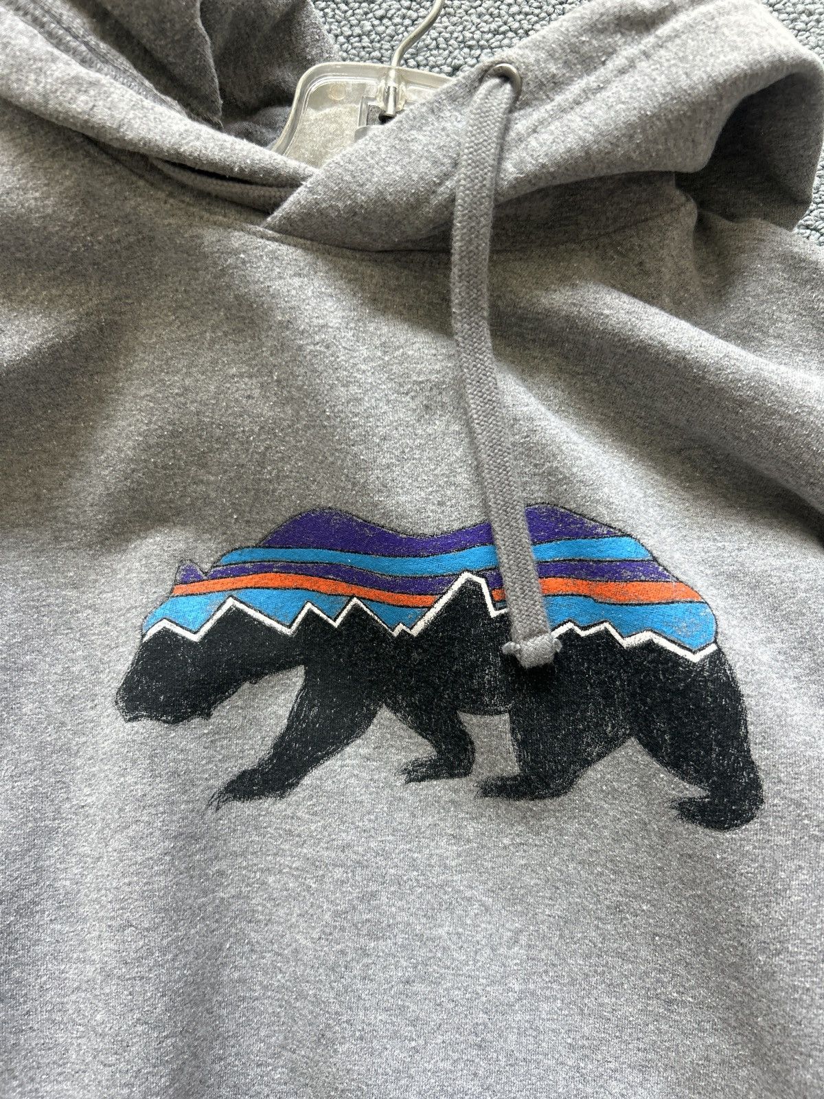 Patagonia Patagonia men’s Fitz Roy bear gray hoodie Size US M / EU 48-50 / 2 - 4 Thumbnail