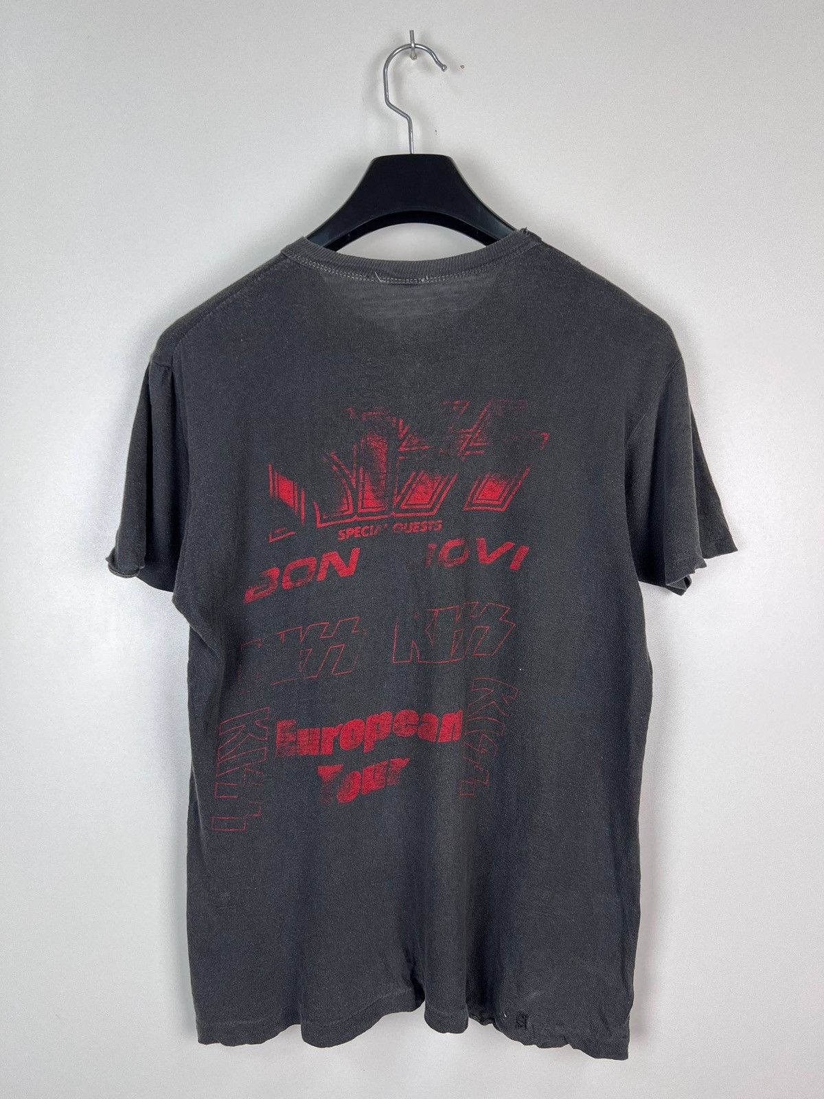 KISS Kiss Animalize 80s vintage band t-shirts size S Size US S / EU 44-46 / 1 - 2 Thumbnail