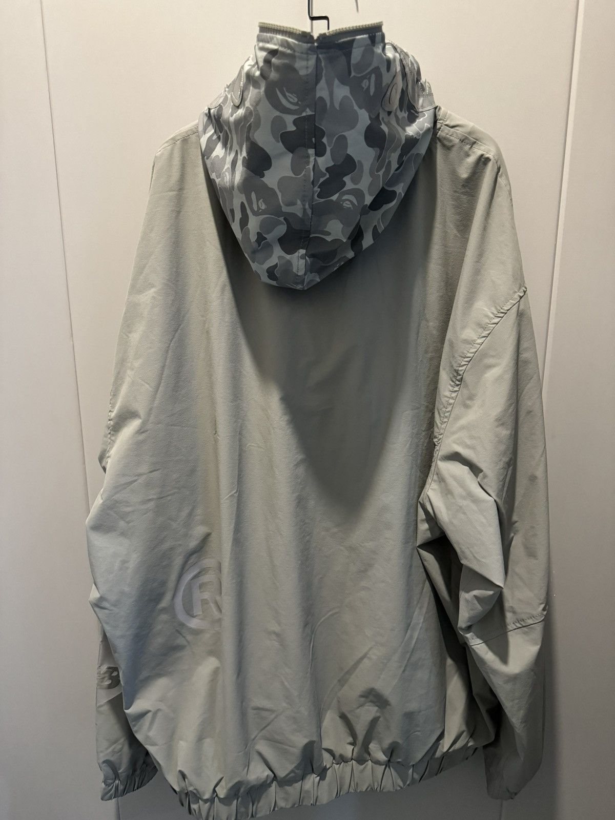 Bape × New Balance BAPE NEW BALANCE SHARK FULL ZIP JACKET Size US XXL / EU 58 / 5 - 2 Thumbnail