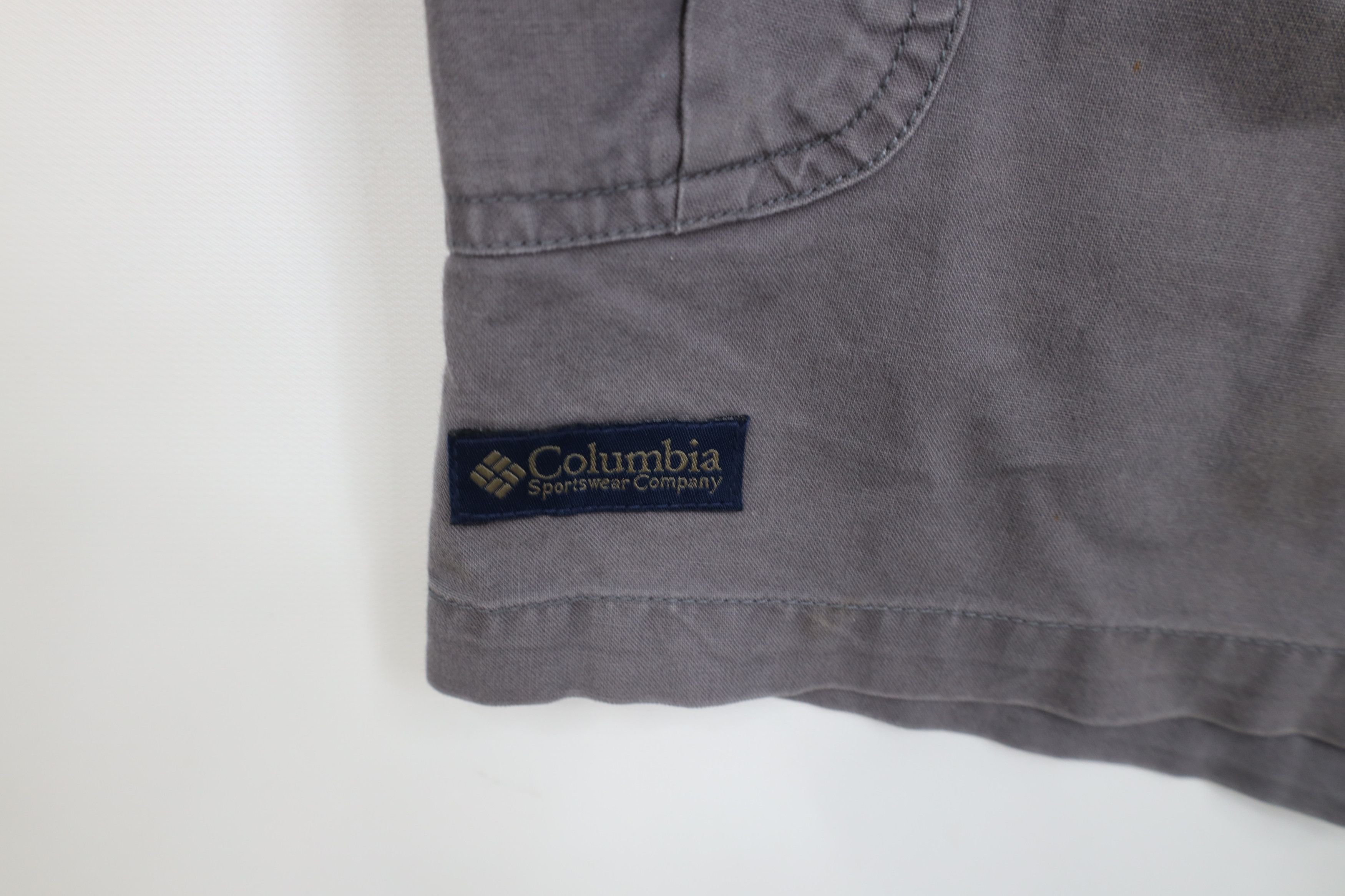 Columbia Vintage 90s Columbia Spell Out Above Knee Cargo Shorts Gray Size US 38 / EU 54 - 5 Thumbnail