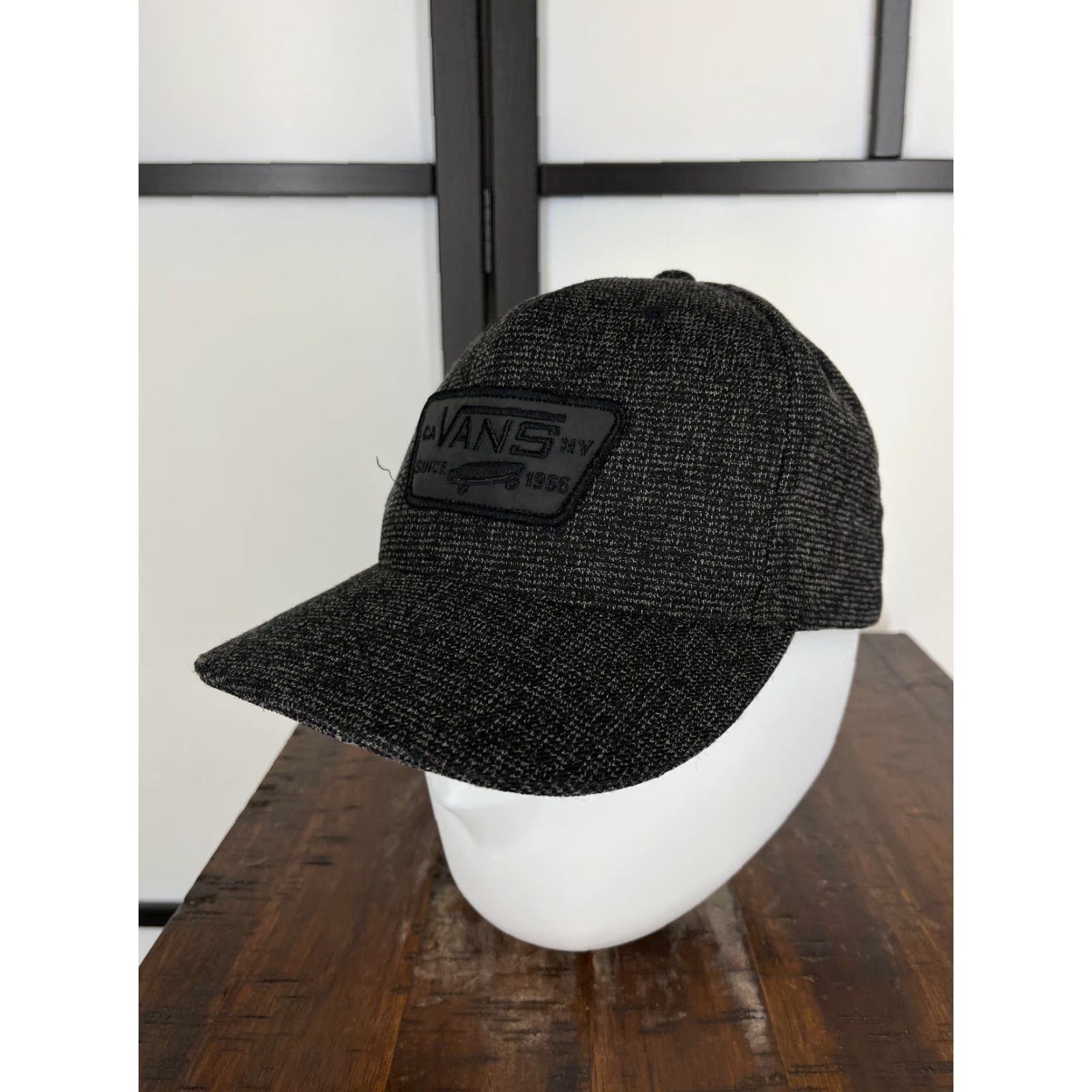 Vans VANS Hat Cap Snap Back Adult One Size Gray 90s Classic Sports Skateboard Casual Travel Men Beanie? Size ONE SIZE - 4 Thumbnail