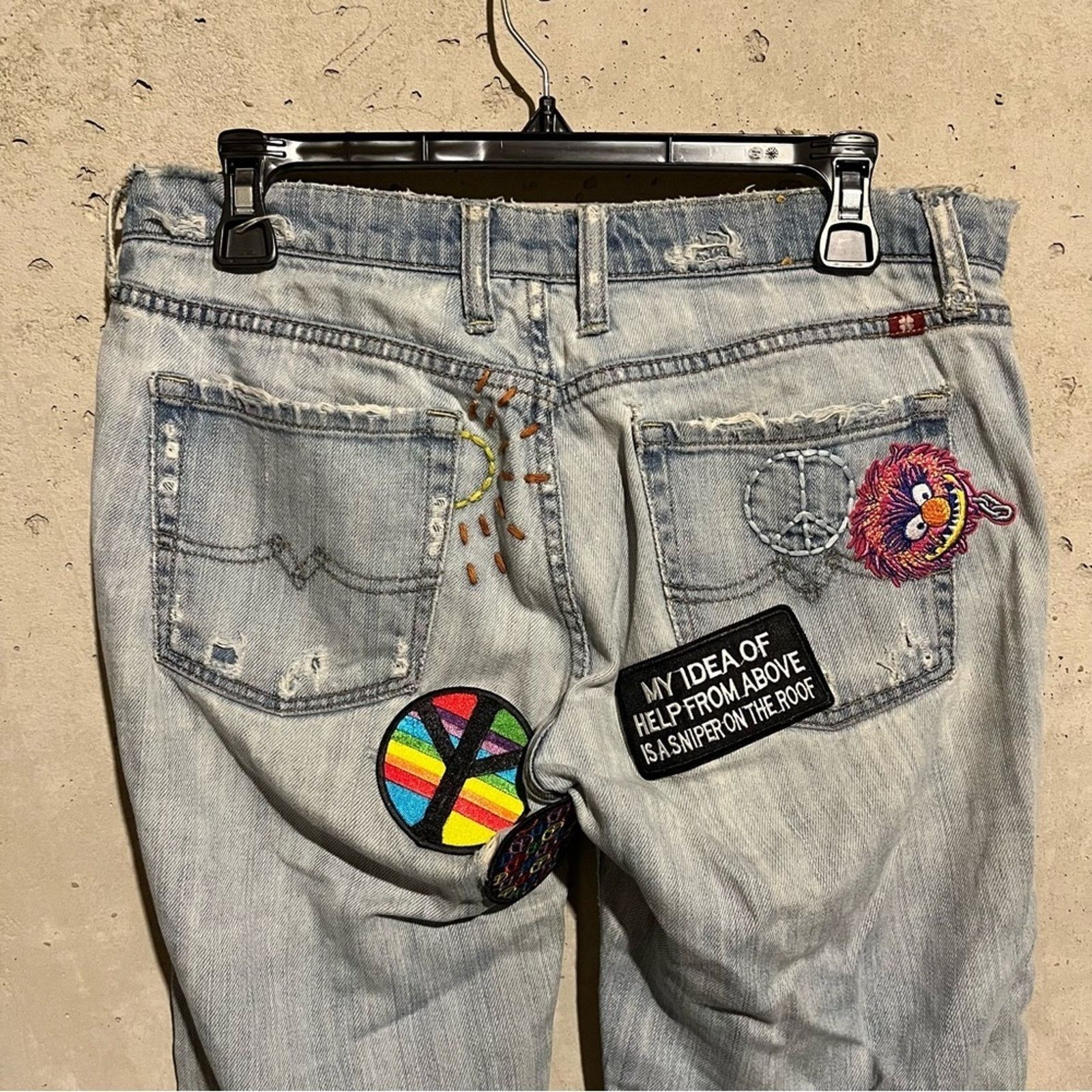 Lucky Brand Lucky Brand Sweet n Low Jeans Sz 6 Light Wash Custom Patches Size 28" / US 6 / IT 42 - 9 Thumbnail