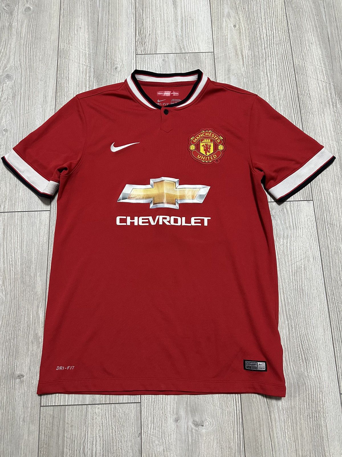 Nike Vintage 2014 Manchester United Home Jersey Shirt Zaha #29 Size US M / EU 48-50 / 2 - 2 Thumbnail