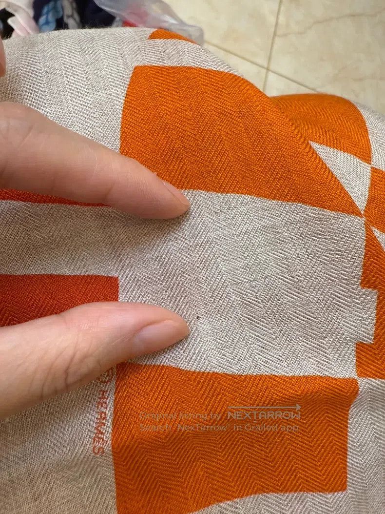 Hermes Hermes size 140*140 Shawl scarf, cashmere and silk fabric, Size ONE SIZE - 8 Thumbnail