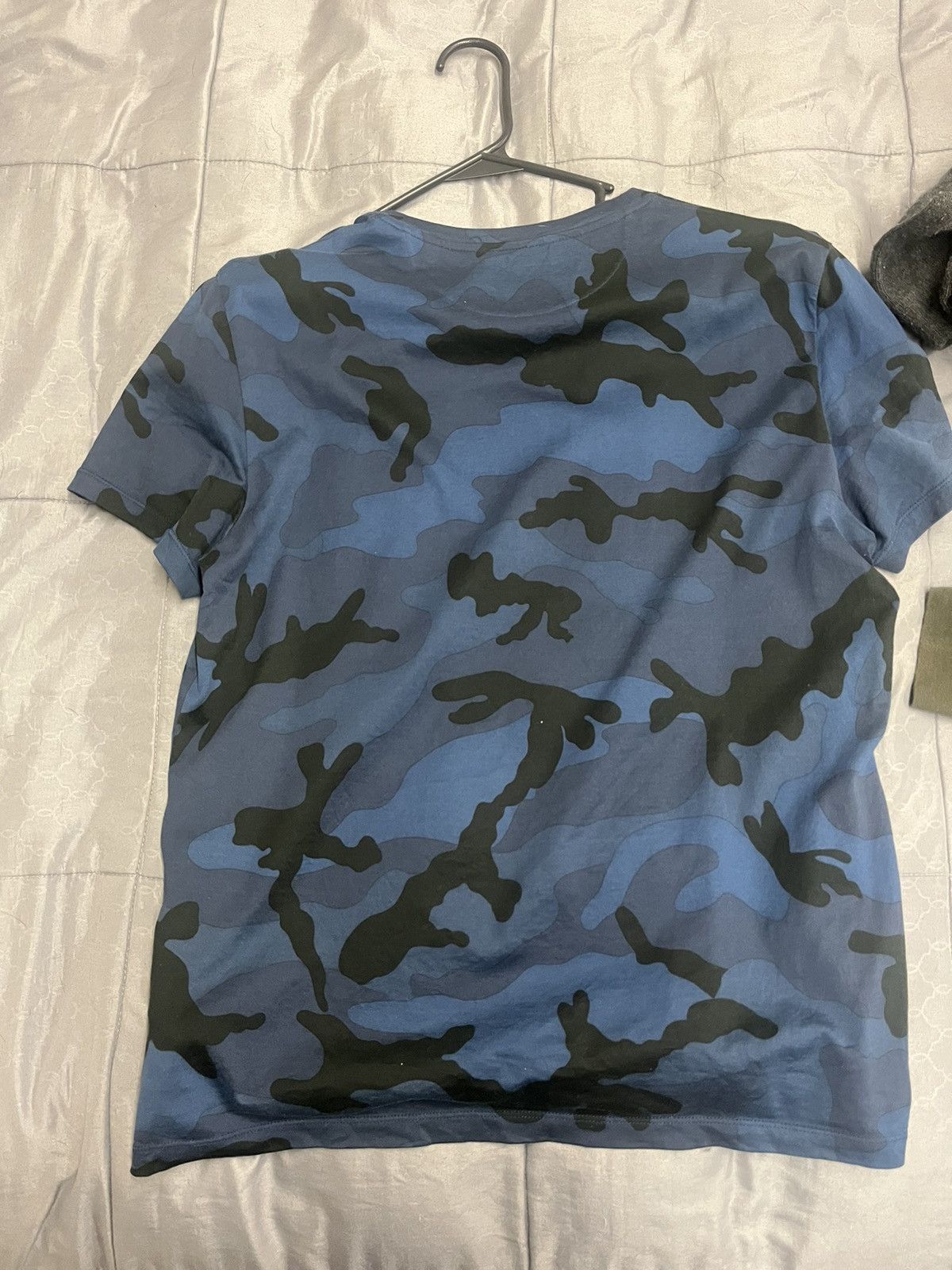 Valentino Valentino V shirt Size US M / EU 48-50 / 2 - 3 Thumbnail