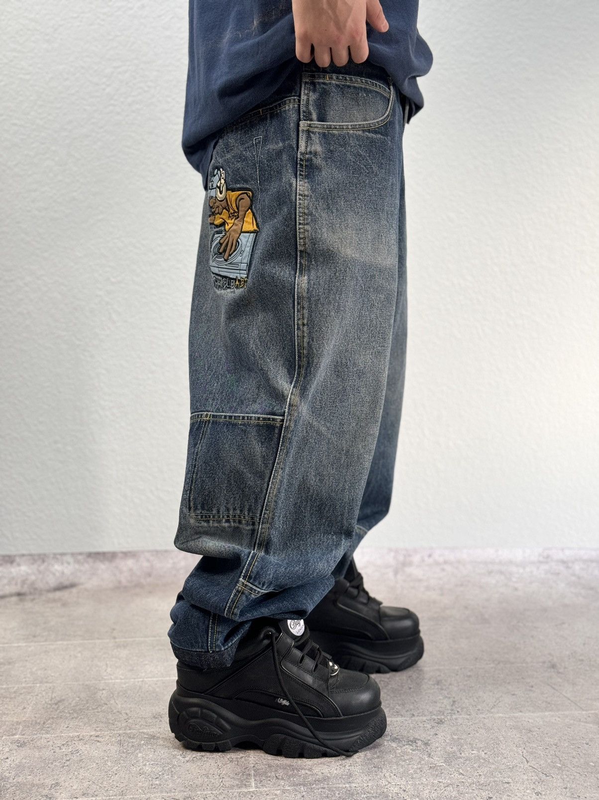 JNCO VINTAGE Y2K RAW BLUE BAGGY CYBER WING DENIM SEQUIN JEANS 36 Size US 36 / EU 52 - 5 Thumbnail