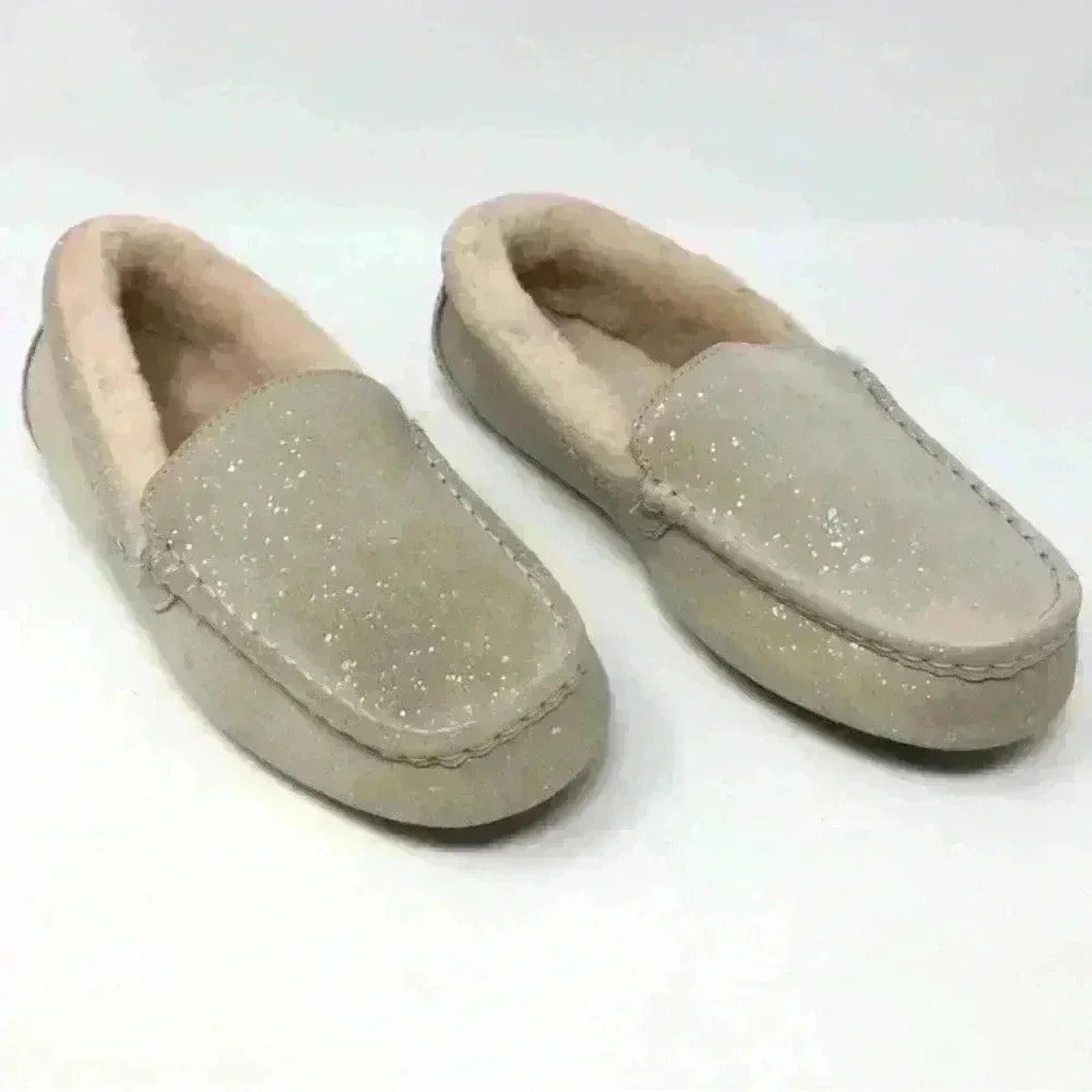 Other 100% Authentic Australian Sheepskin Moccasins Size: 10 Size US 10 / IT 40 - 1 Thumbnail
