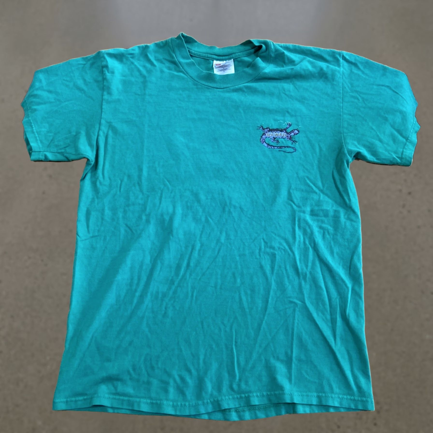 Vintage VINTAGE Lizard Light Green Graphic T shirt USA Made Mens Medium Surf Shirt Mens Short Sleeve Crew Neck Green 90s Beach Hawaiian Retro Surf USA Size US M / EU 48-50 / 2 - 1 Thumbnail