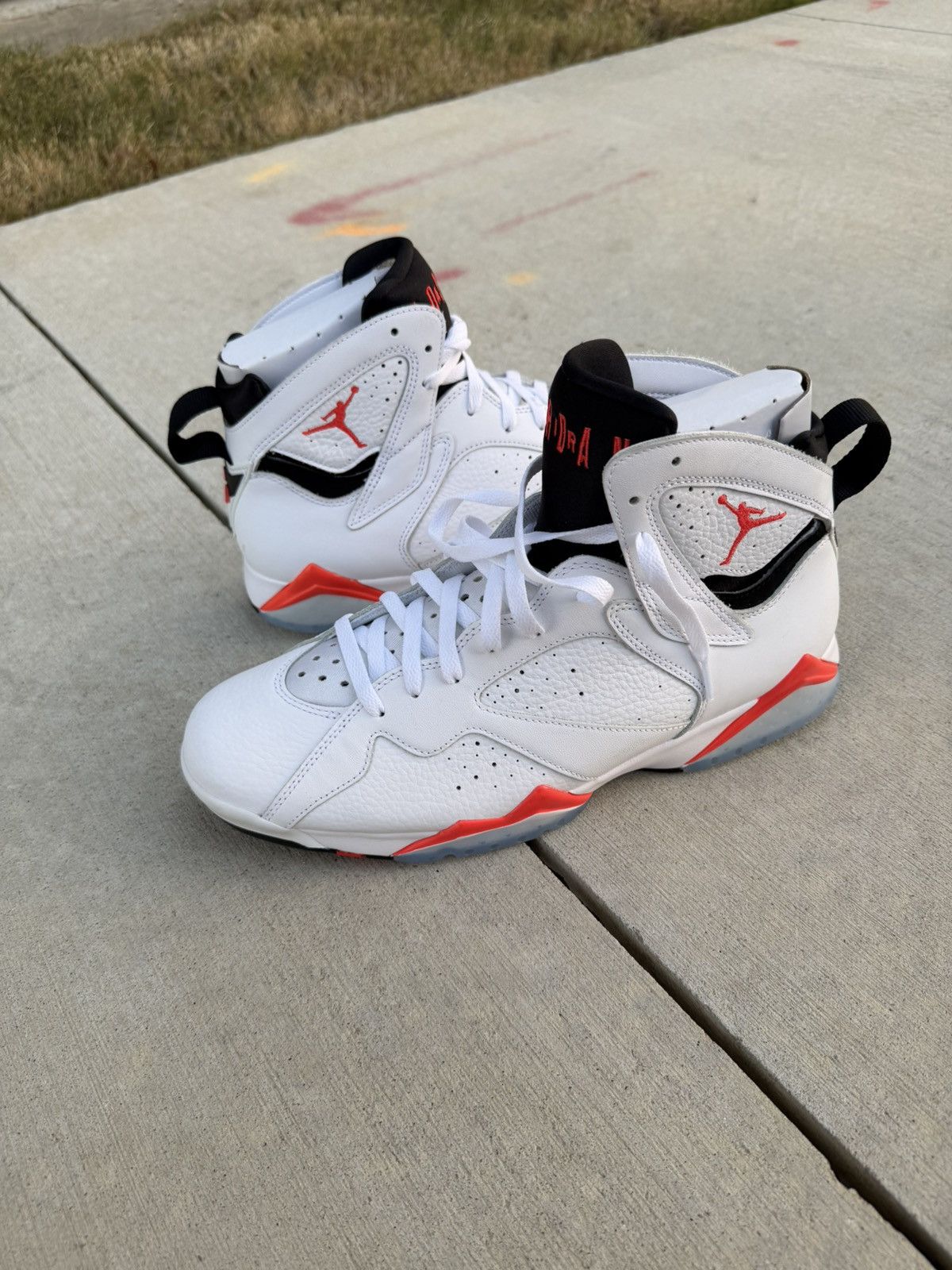 Jordan Brand Air Jordan Retro 7 White Infrared Size US 12 / EU 45 - 1 Thumbnail