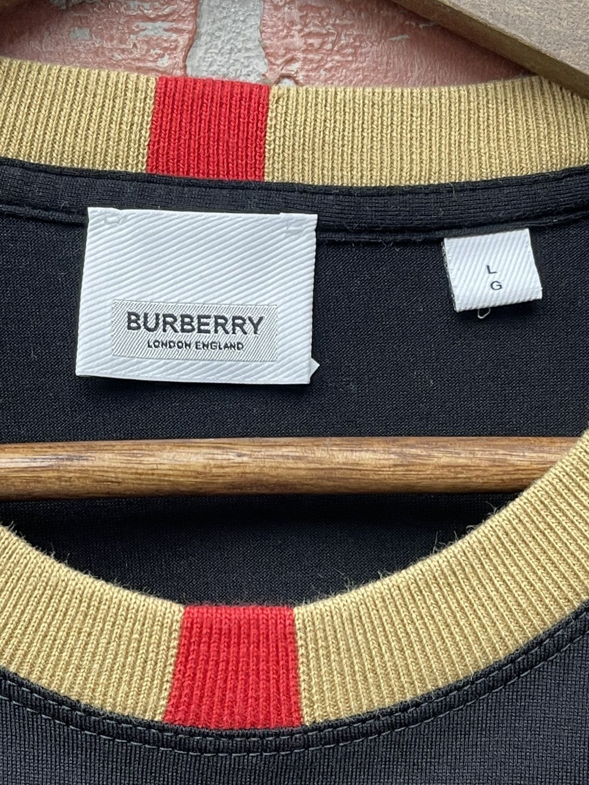 Burberry Size L - Burberry Black Icon Stripe Trim Size US L / EU 52-54 / 3 - 5 Thumbnail