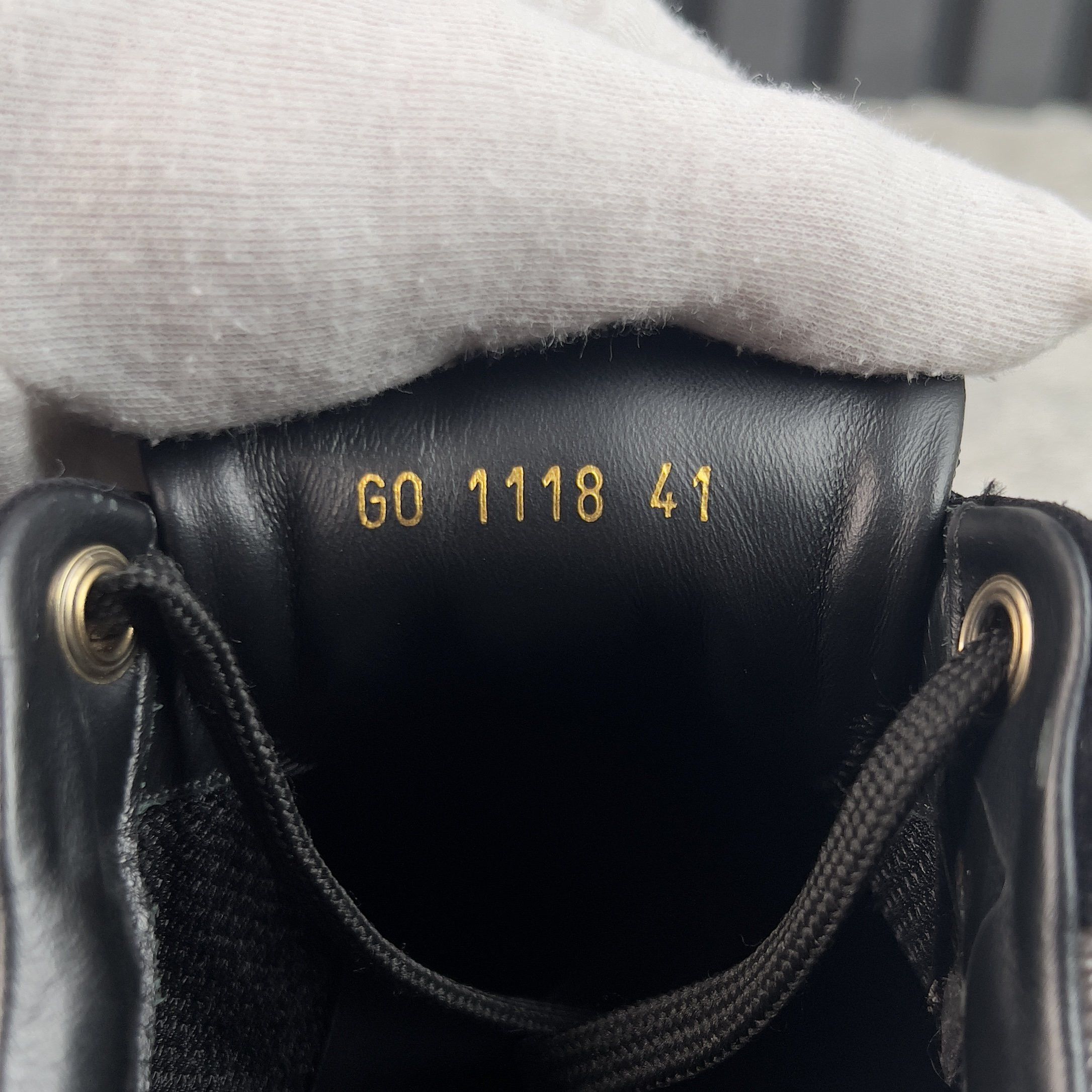Louis Vuitton Run Away Logo Sneakers Monogram Canvas Black Mesh Suede Size US 7 / EU 40 - 9 Thumbnail