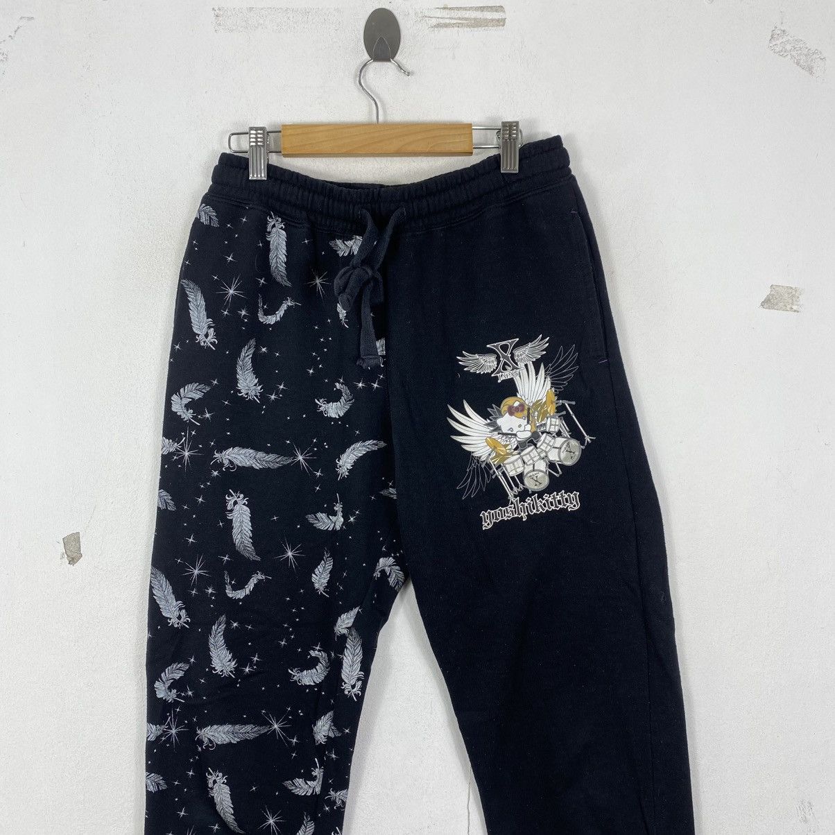 Japanese Brand Sanrio x Yoshikitty X Japan Drummer Sweatpants 2018 M Size US 32 / EU 48 - 3 Thumbnail